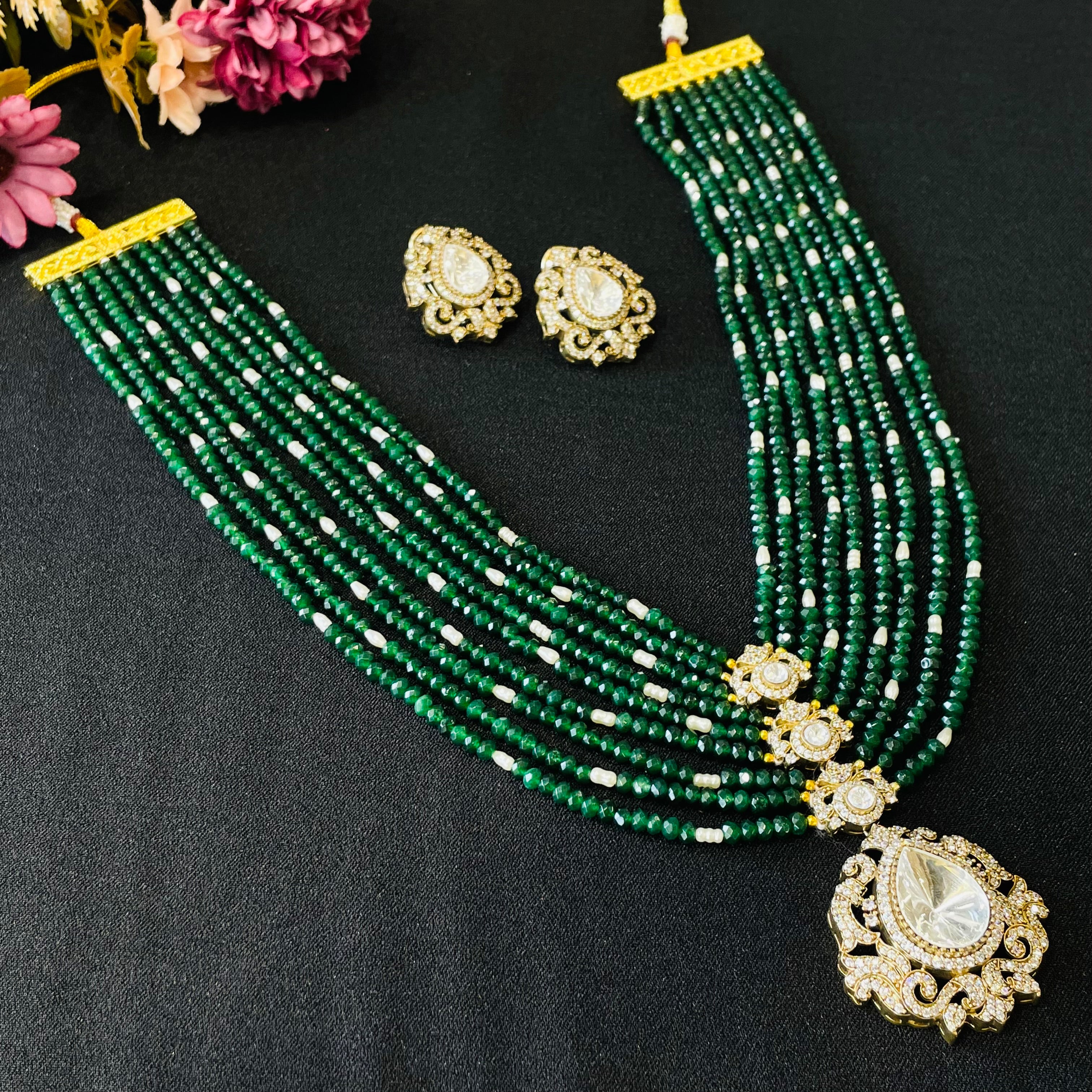 Nayaab kareena Neckpiece