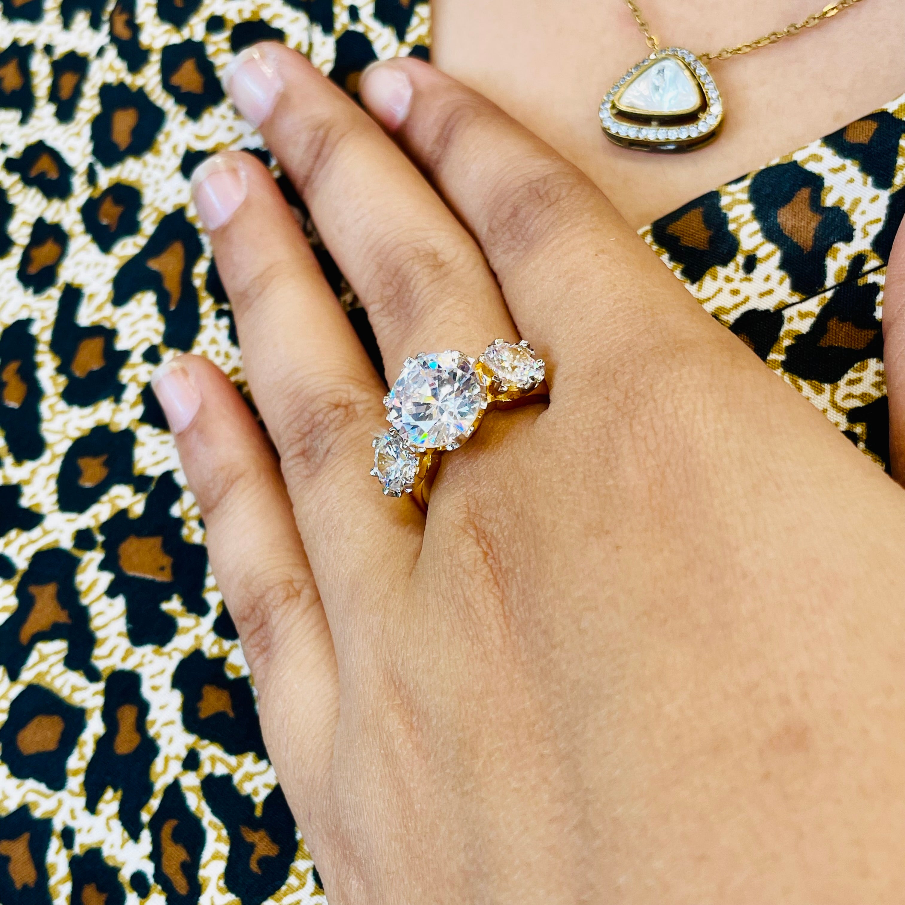 Vs Sterling Silver Cocktail Ring 218 6g