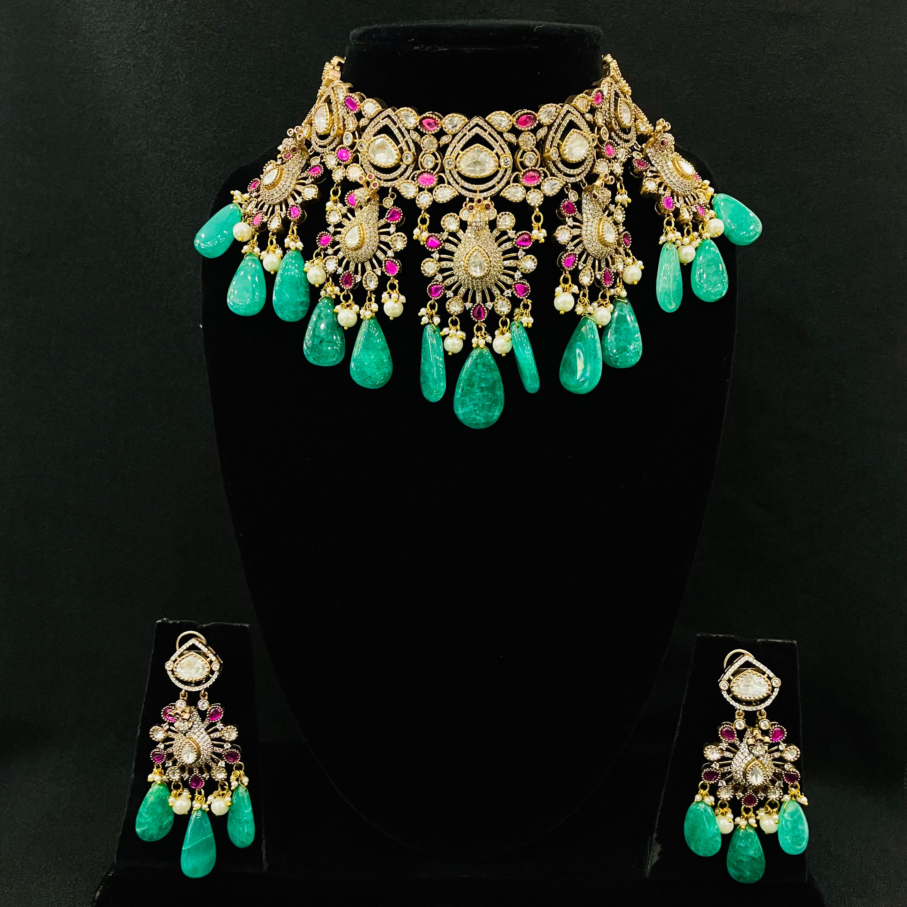 Nayaab Rashi Polki Neckpiece