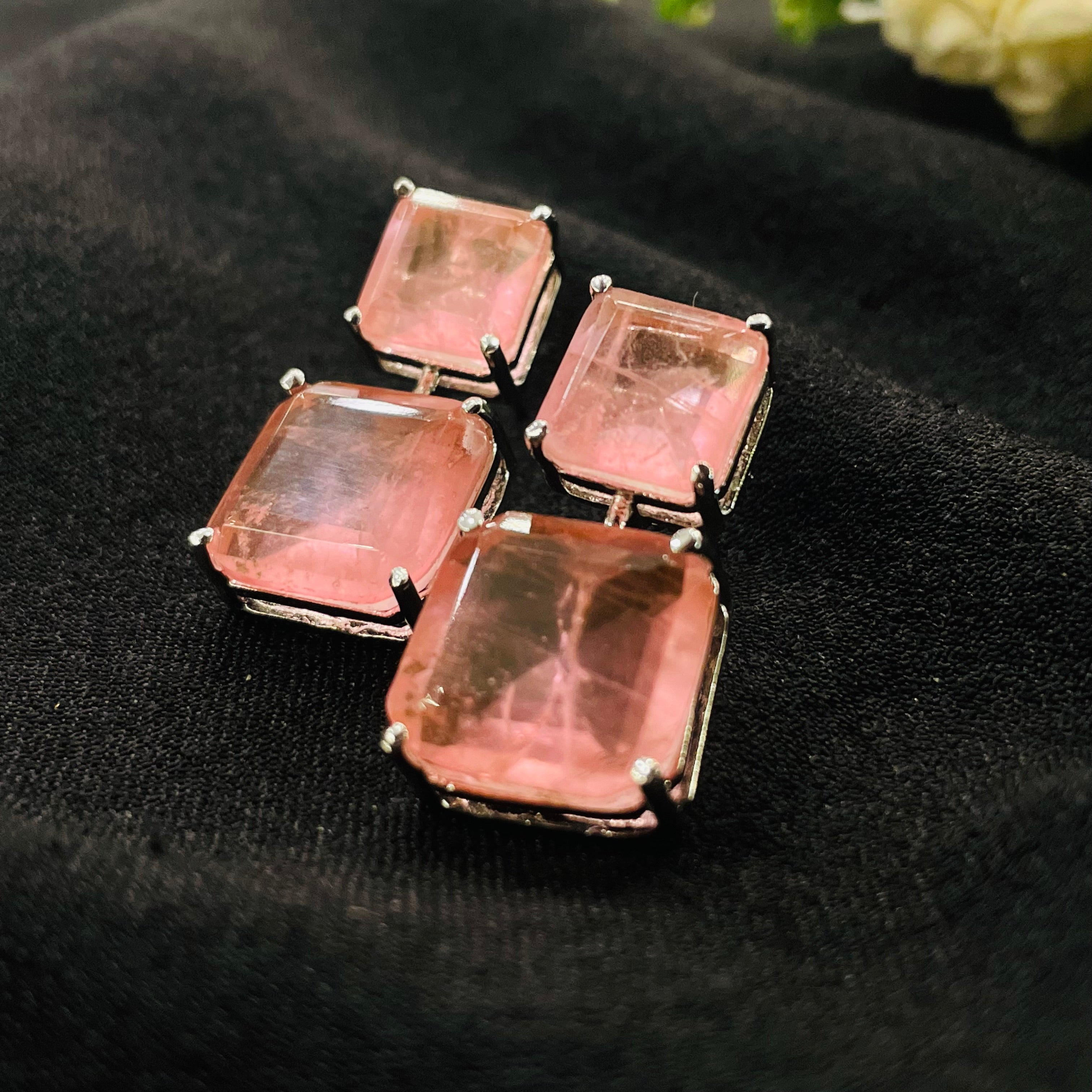 Ad Eleanor Earrings