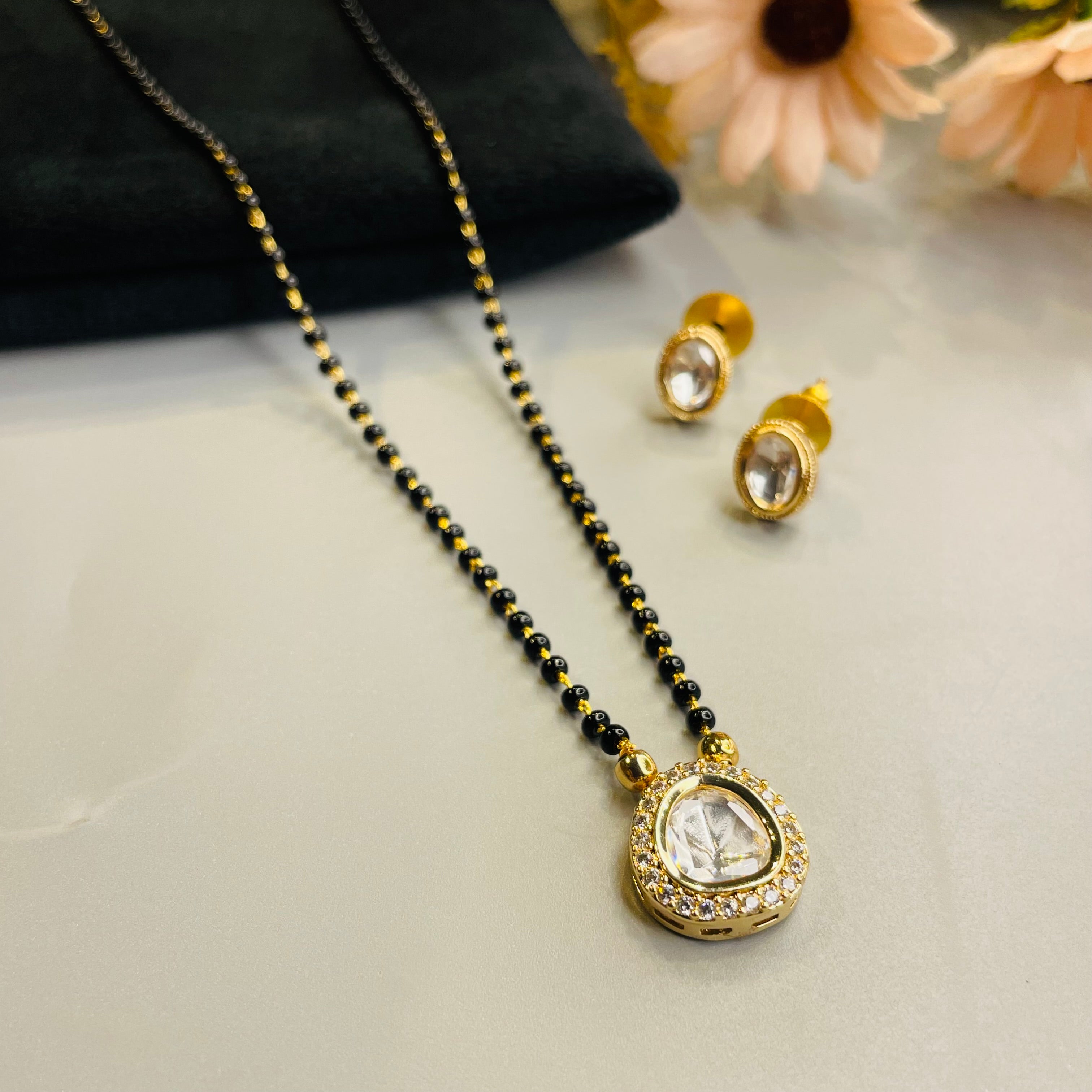 Nayaab Roohi Mangalsutra