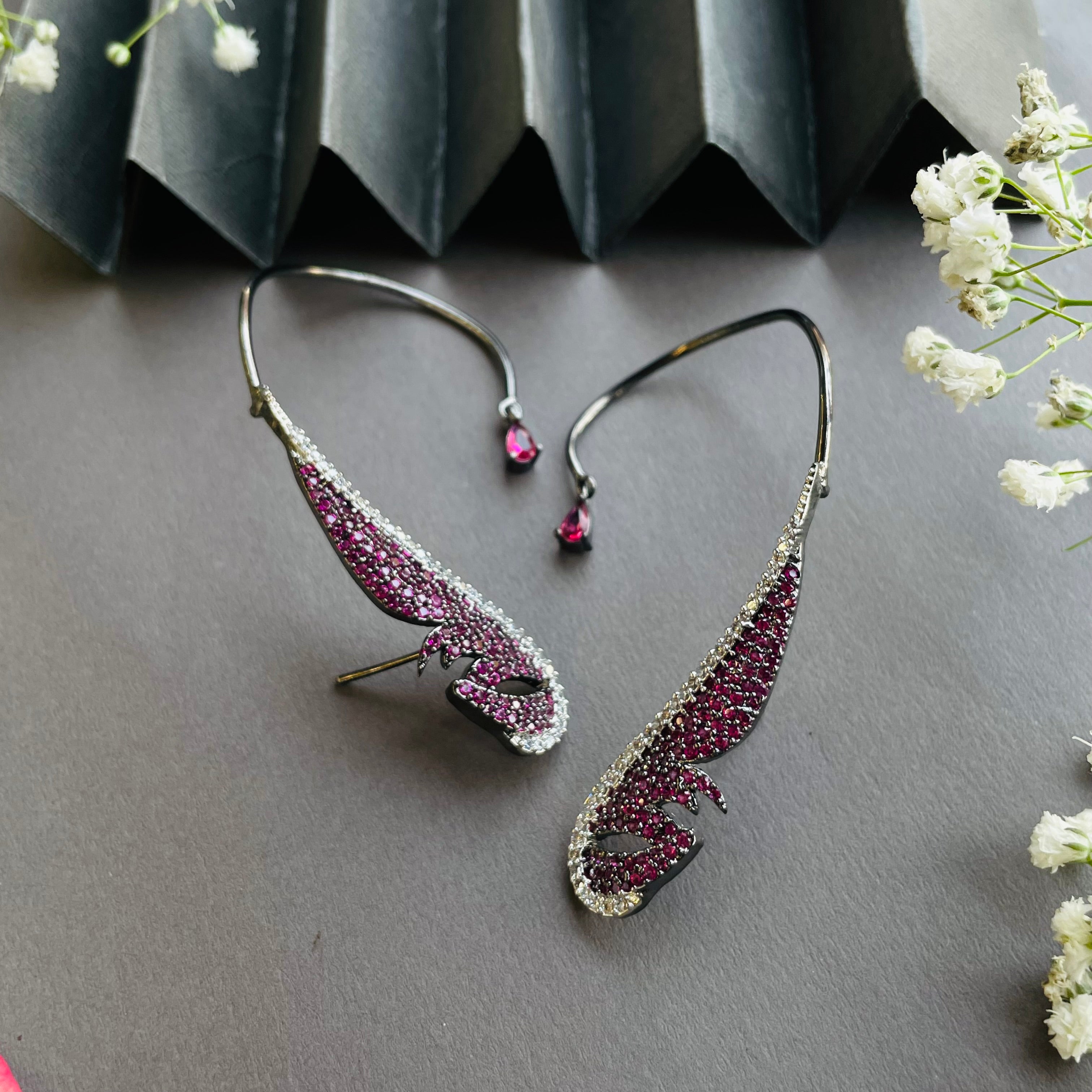 Ad Kritika earcuff