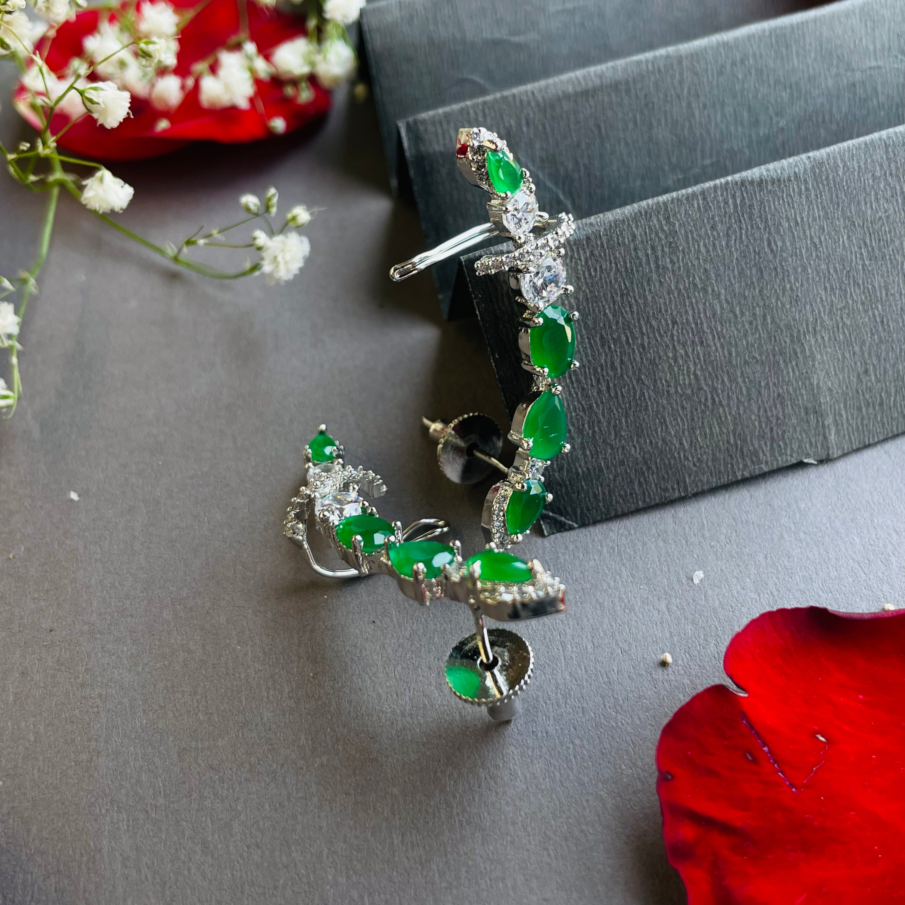 Ad Marie earcuff