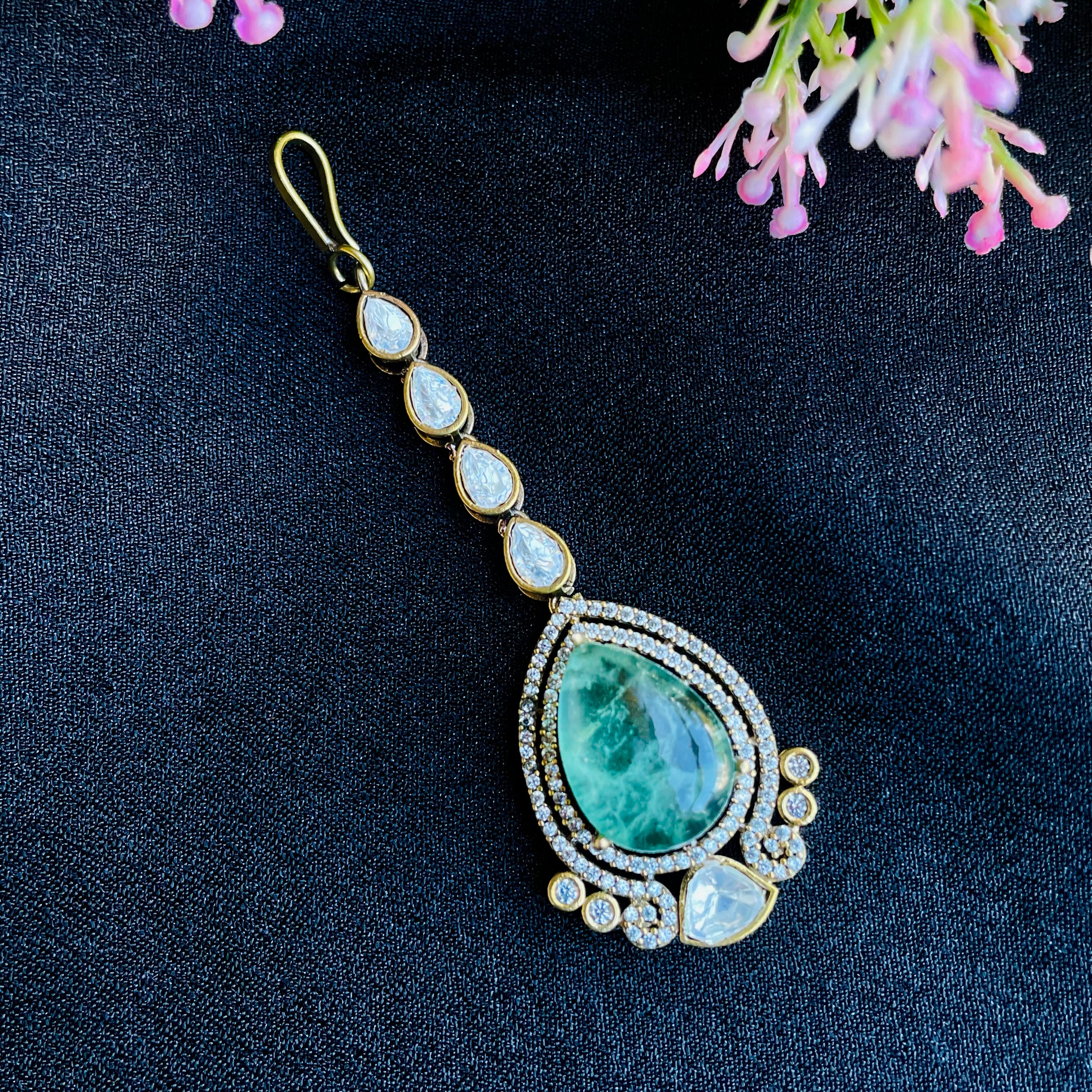 Nayaab Zaveri Polki Tikka