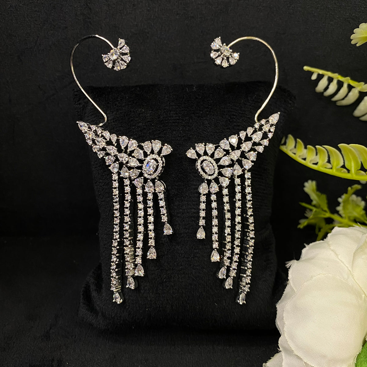 Noorika Earcuff