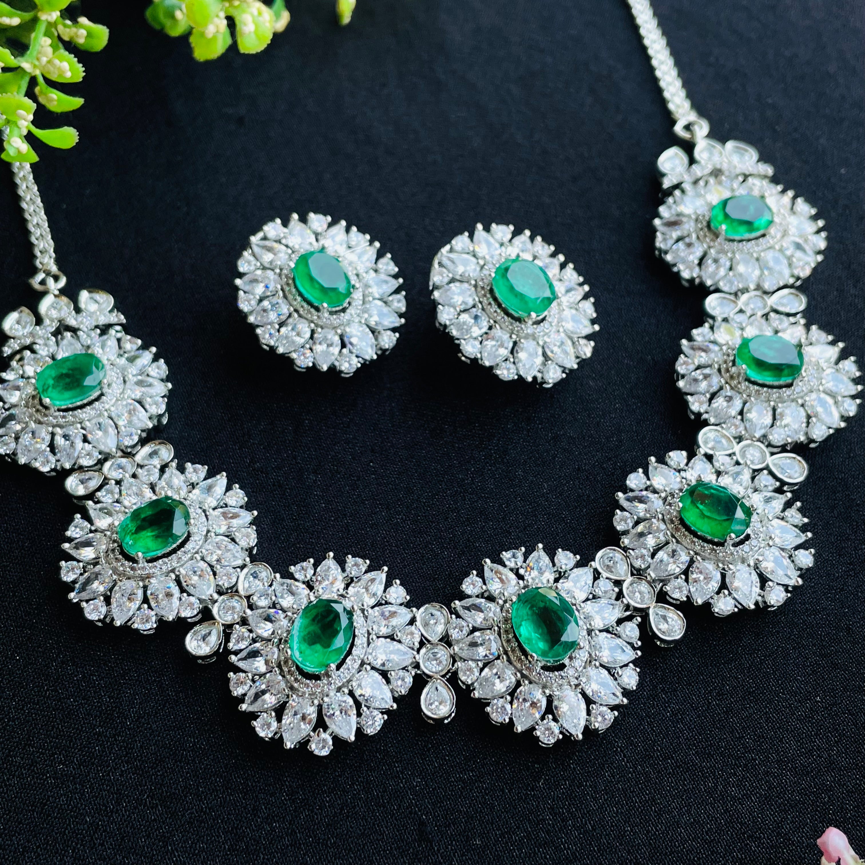 Ad riley neckpiece