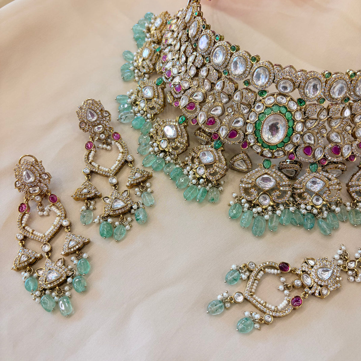 Meherika Rajwada Bridal Choker