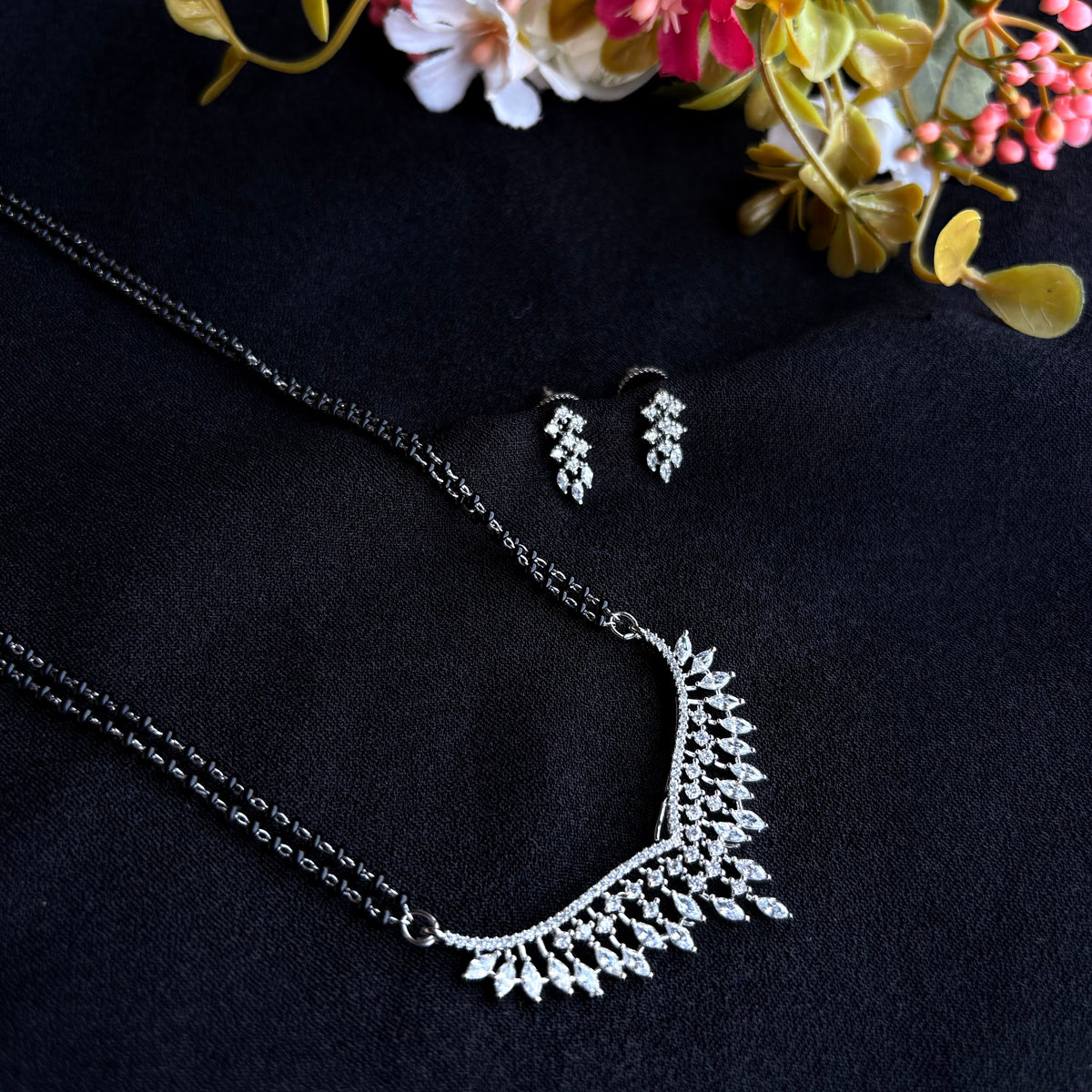 Aavisha Crystal Mangalsutra