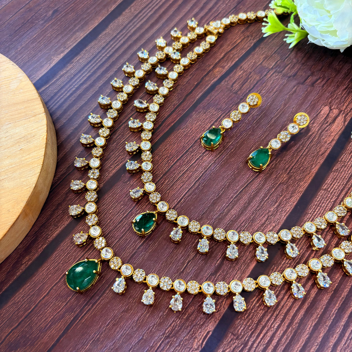 Aaradhya Emerald Cascade Neckpiece