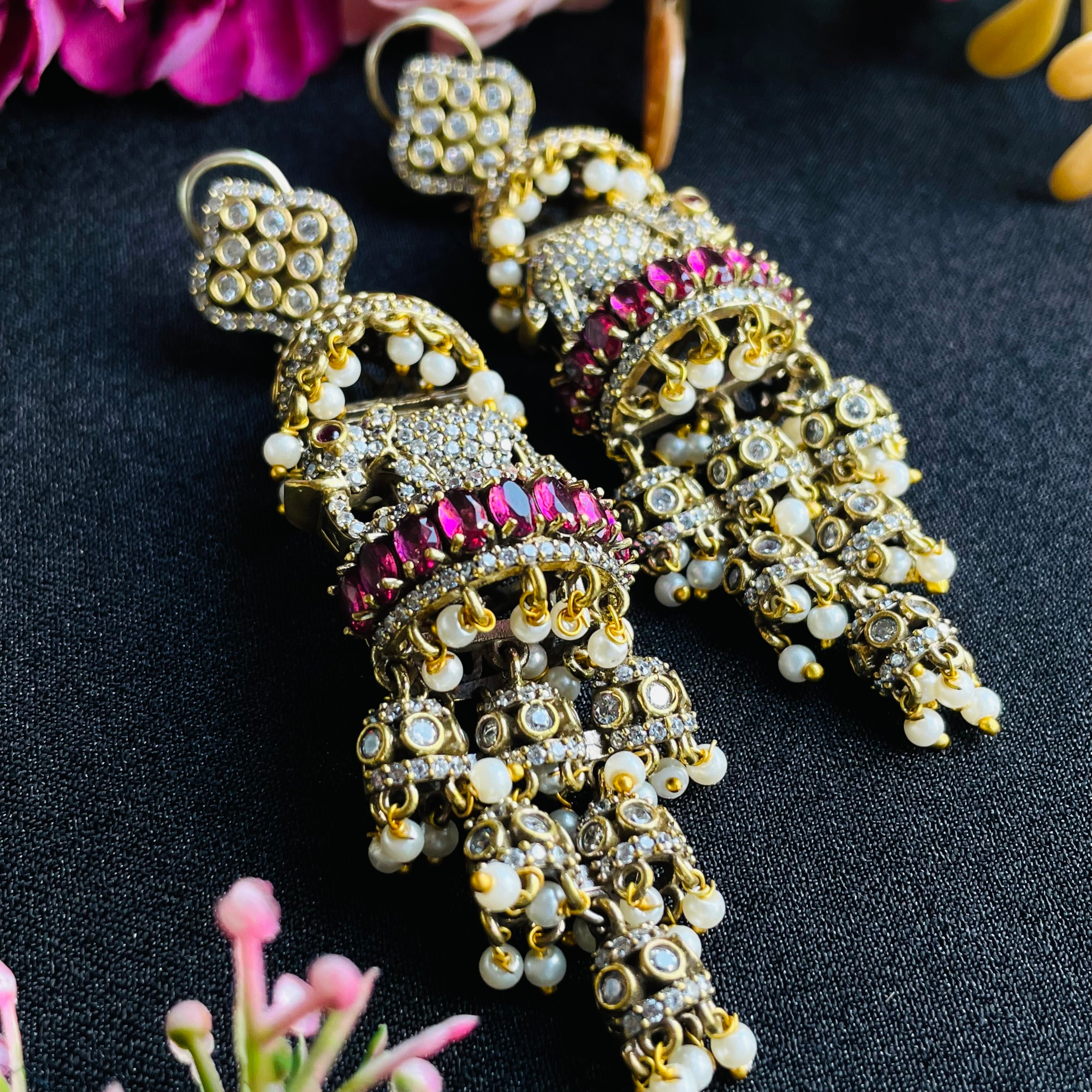 Nayaab Kavya jhumki