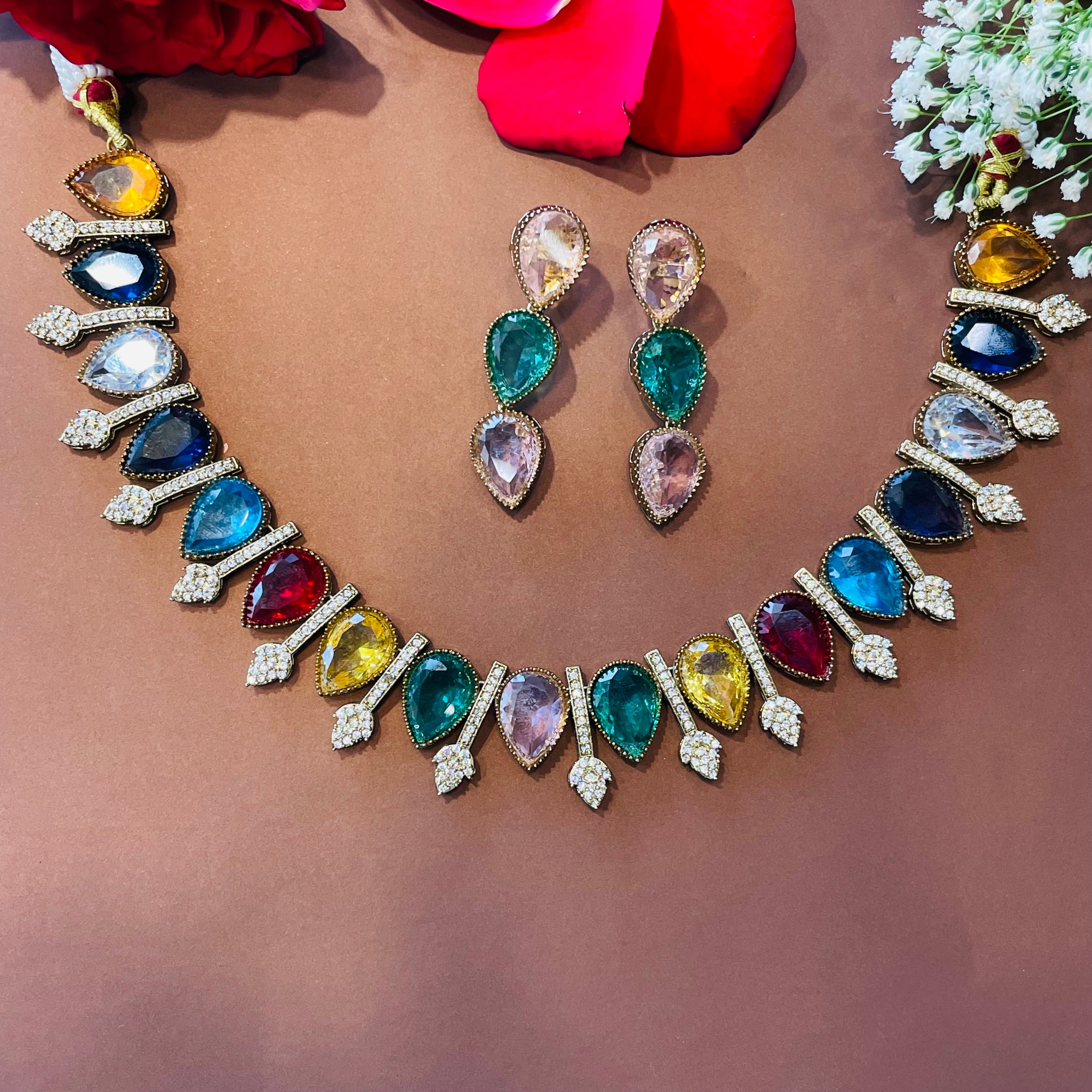 Nayaab Kavya Neckpiece