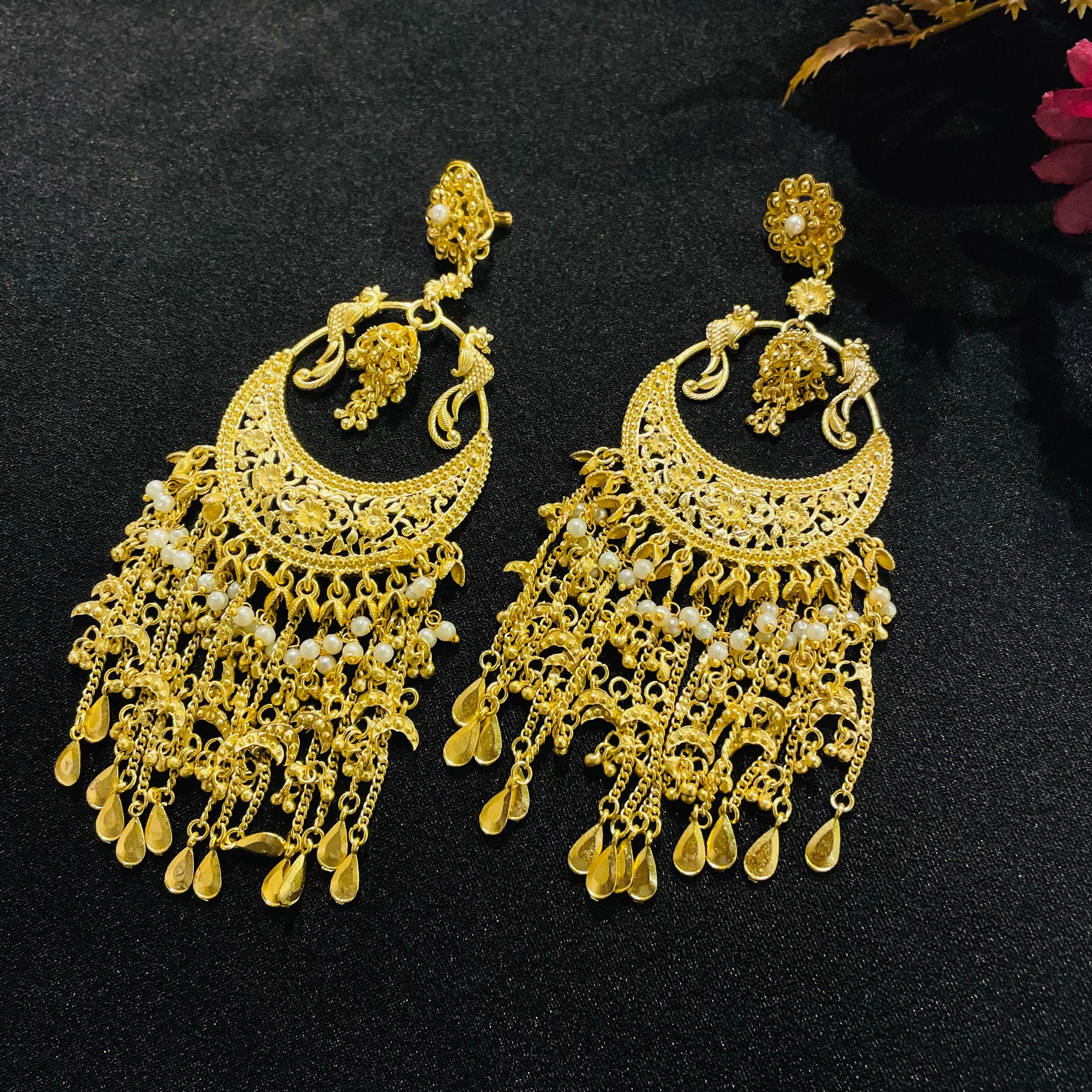Nayaab Kareena Earrings