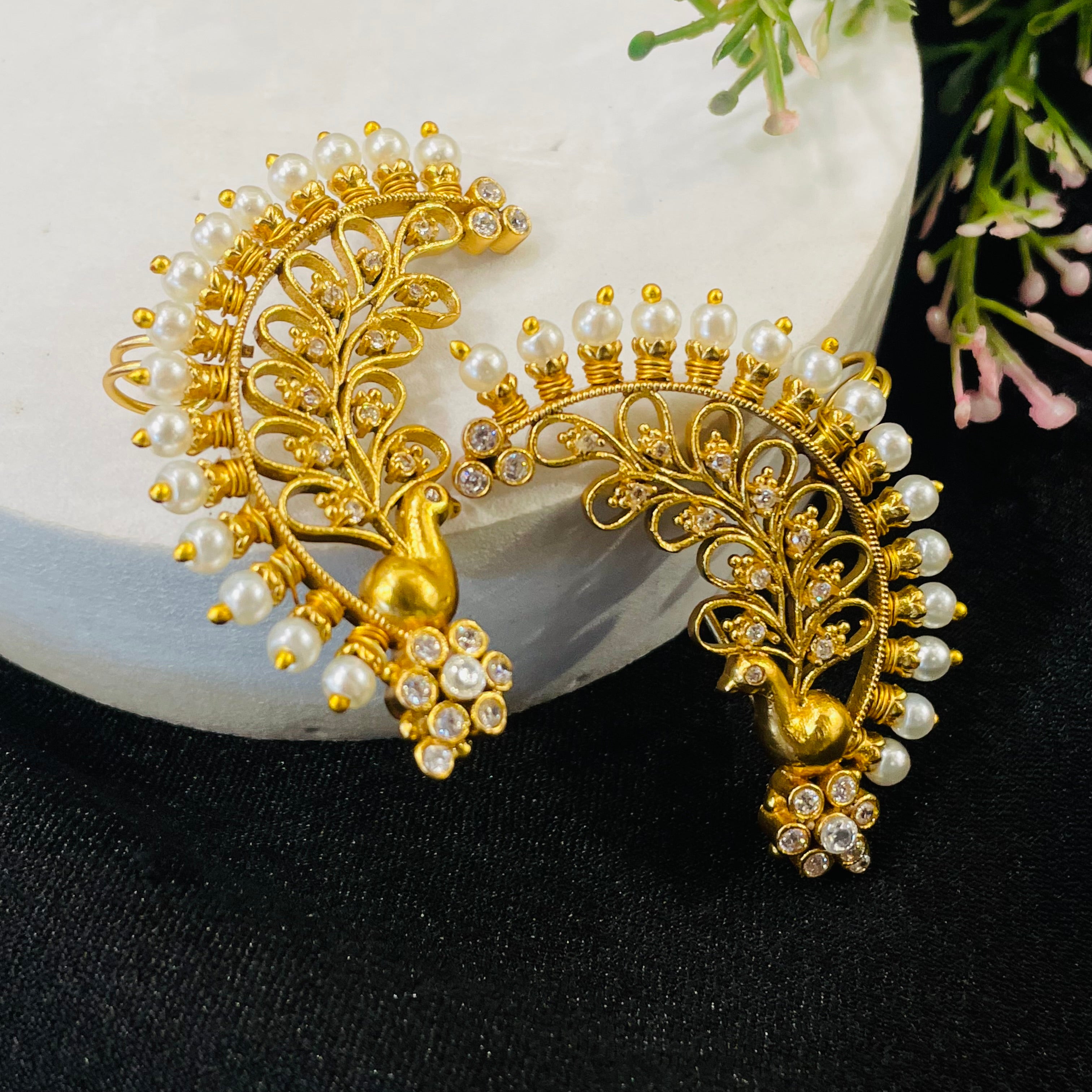 Nayaab yashika Earcuff