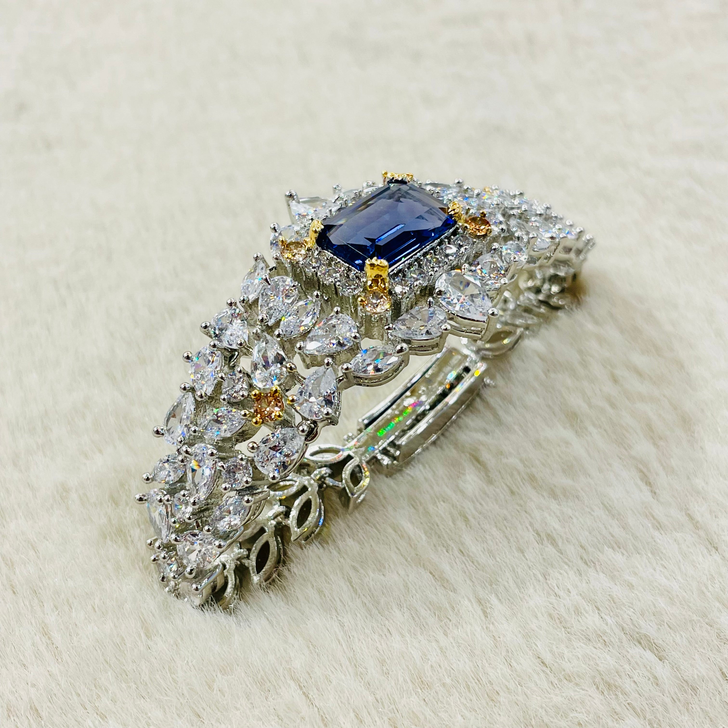 Aria ad bracelet