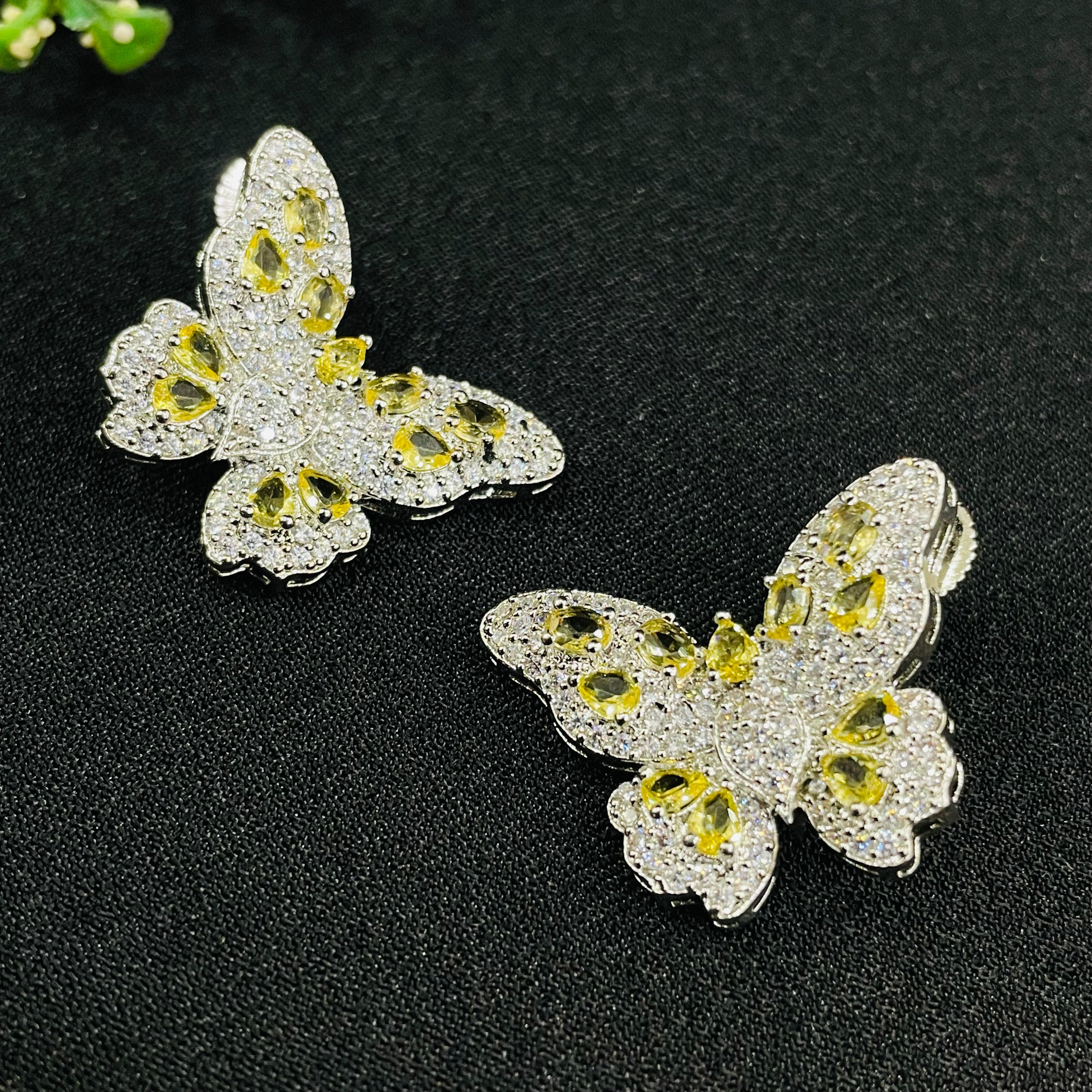 Ad butterfly Studs