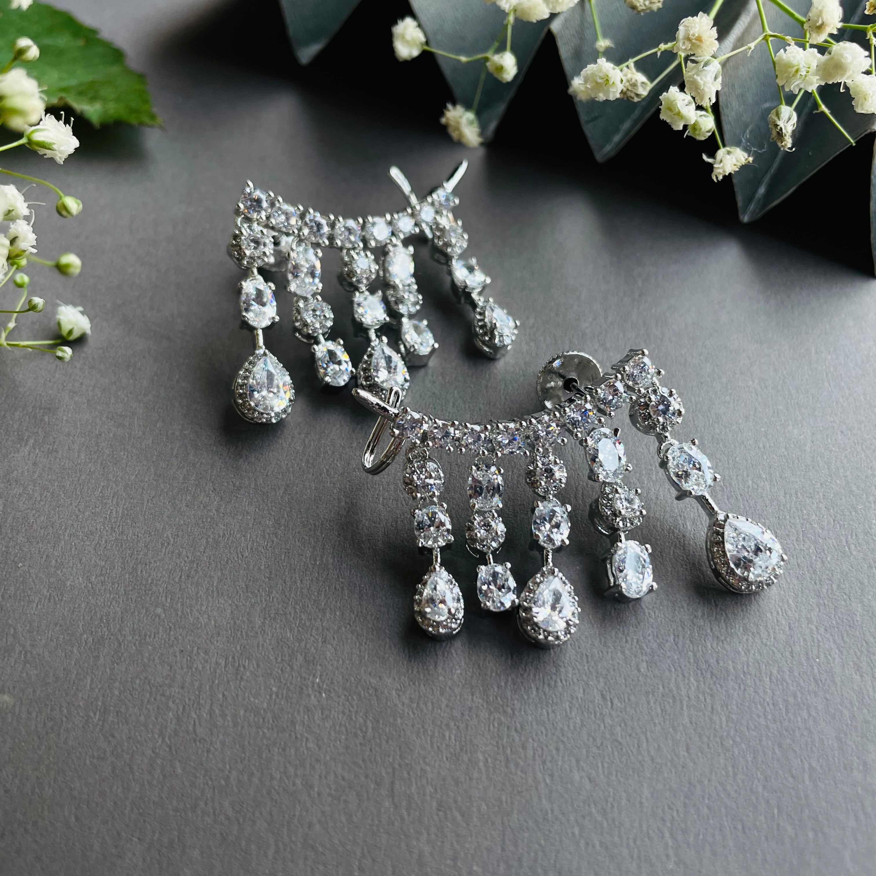 Ad Dhriti Earcuff
