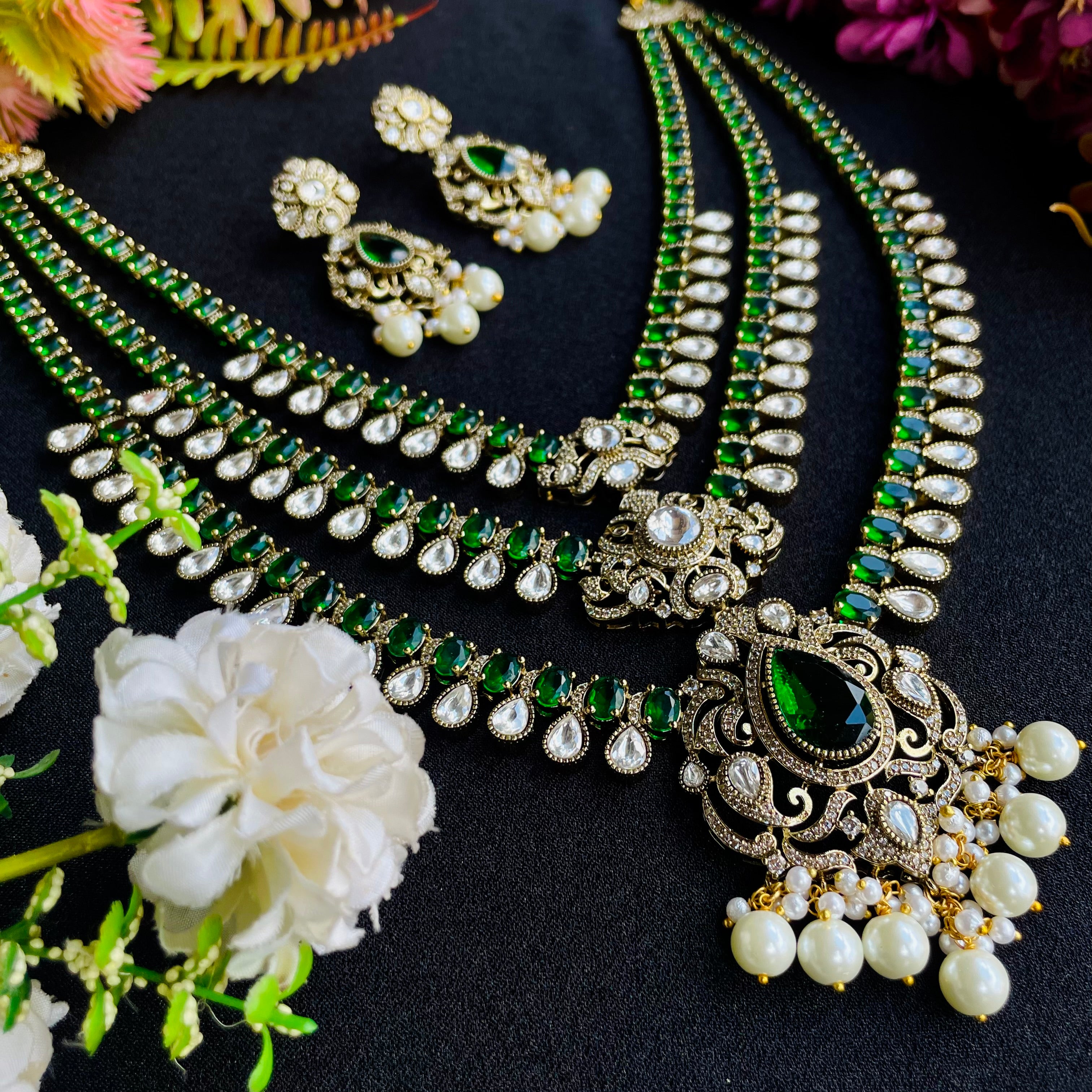 Nayaab Rani Neckpiece