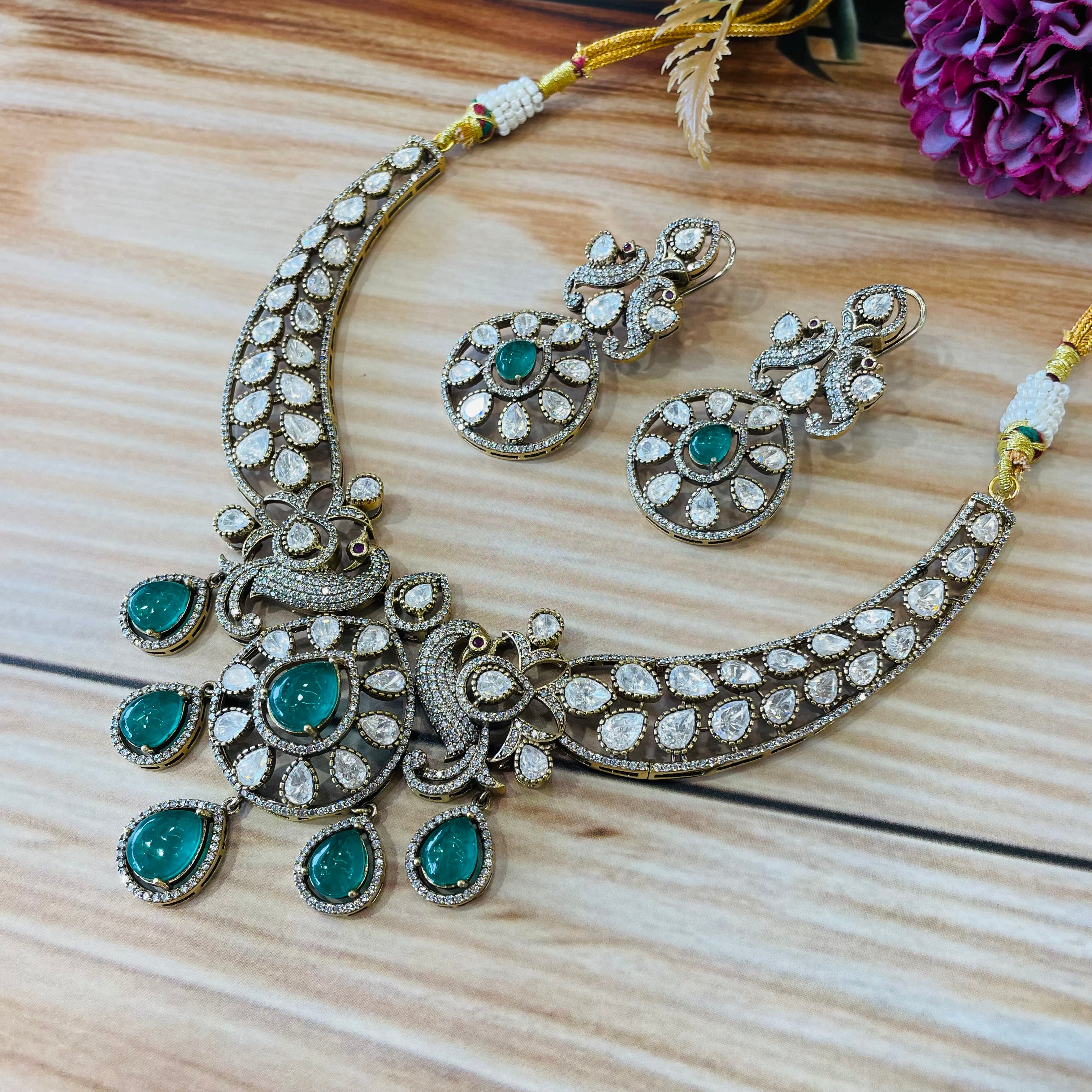 Nayaab Mahera Polki Neckpiece