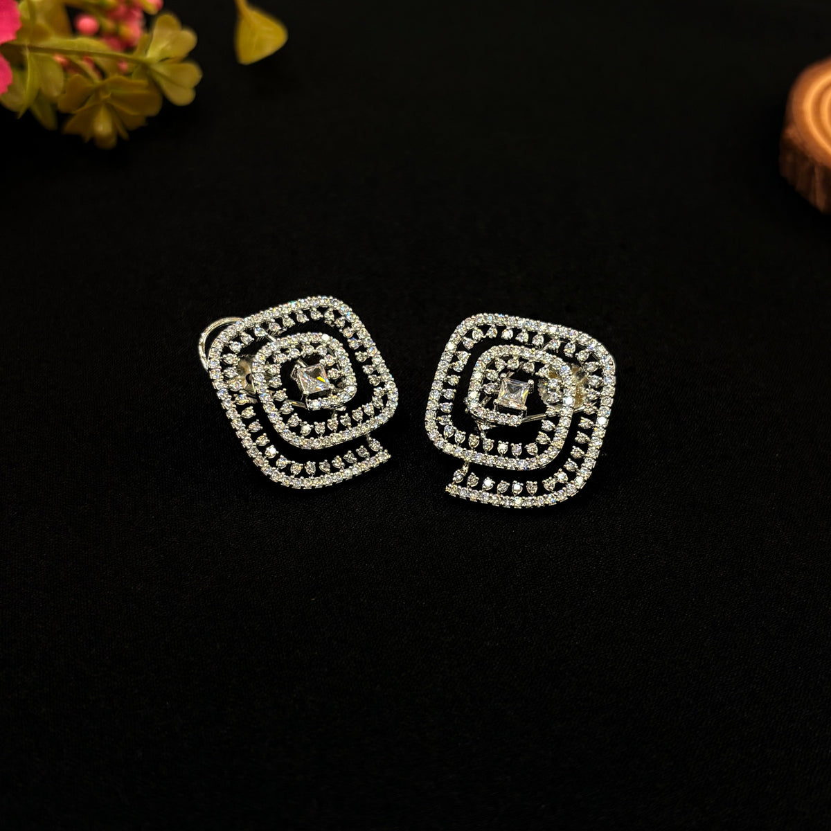 Aarohi Luxe Earrings