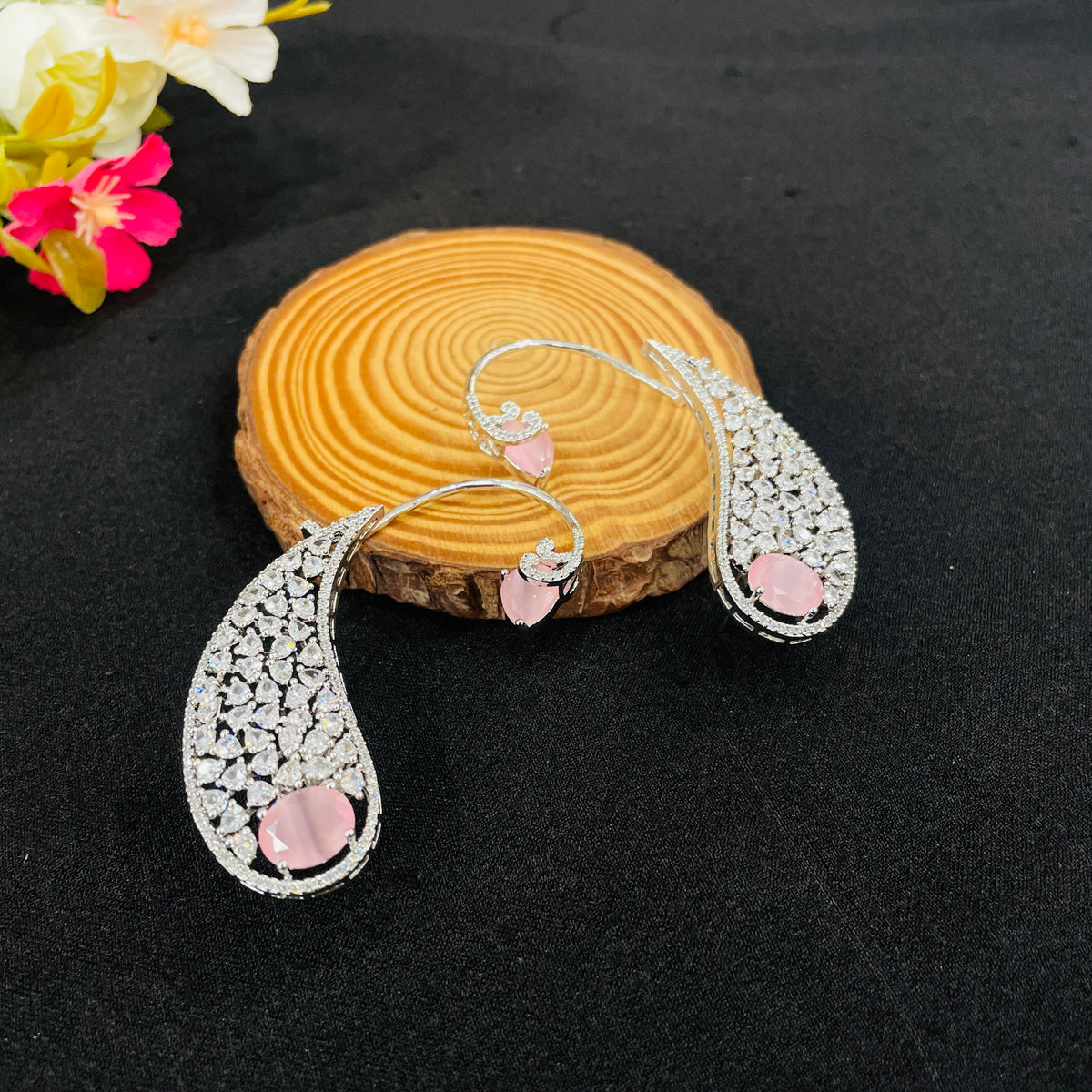 Hiranya Earcuff