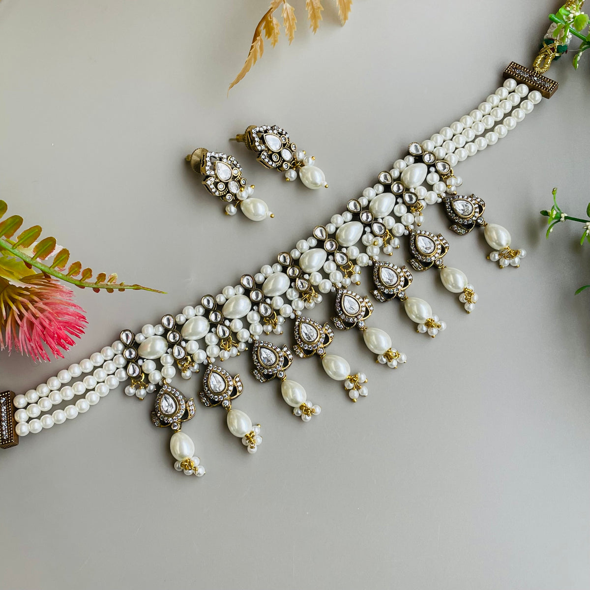 Nayaab paridhi Polki choker