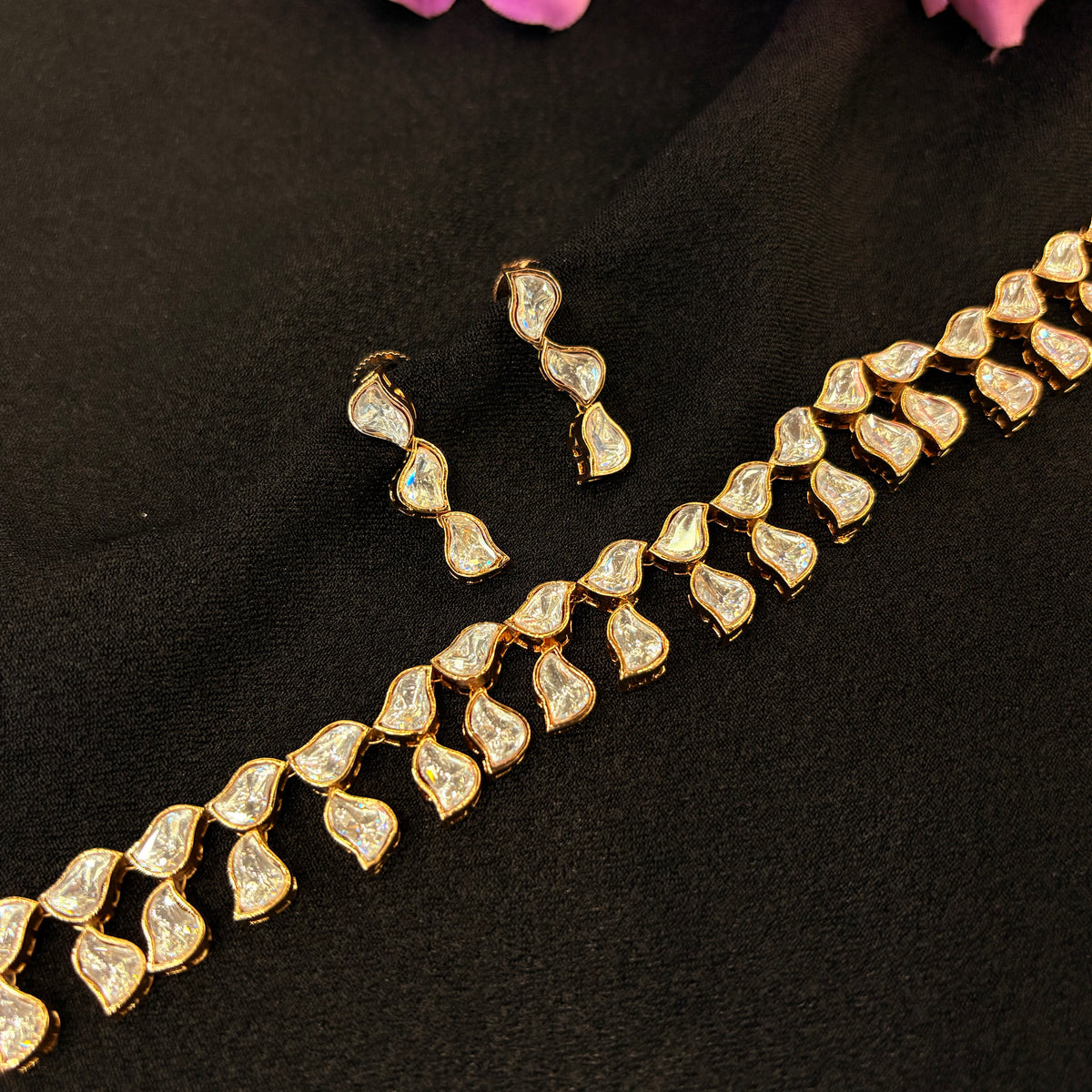 Iraaya Teardrop Choker