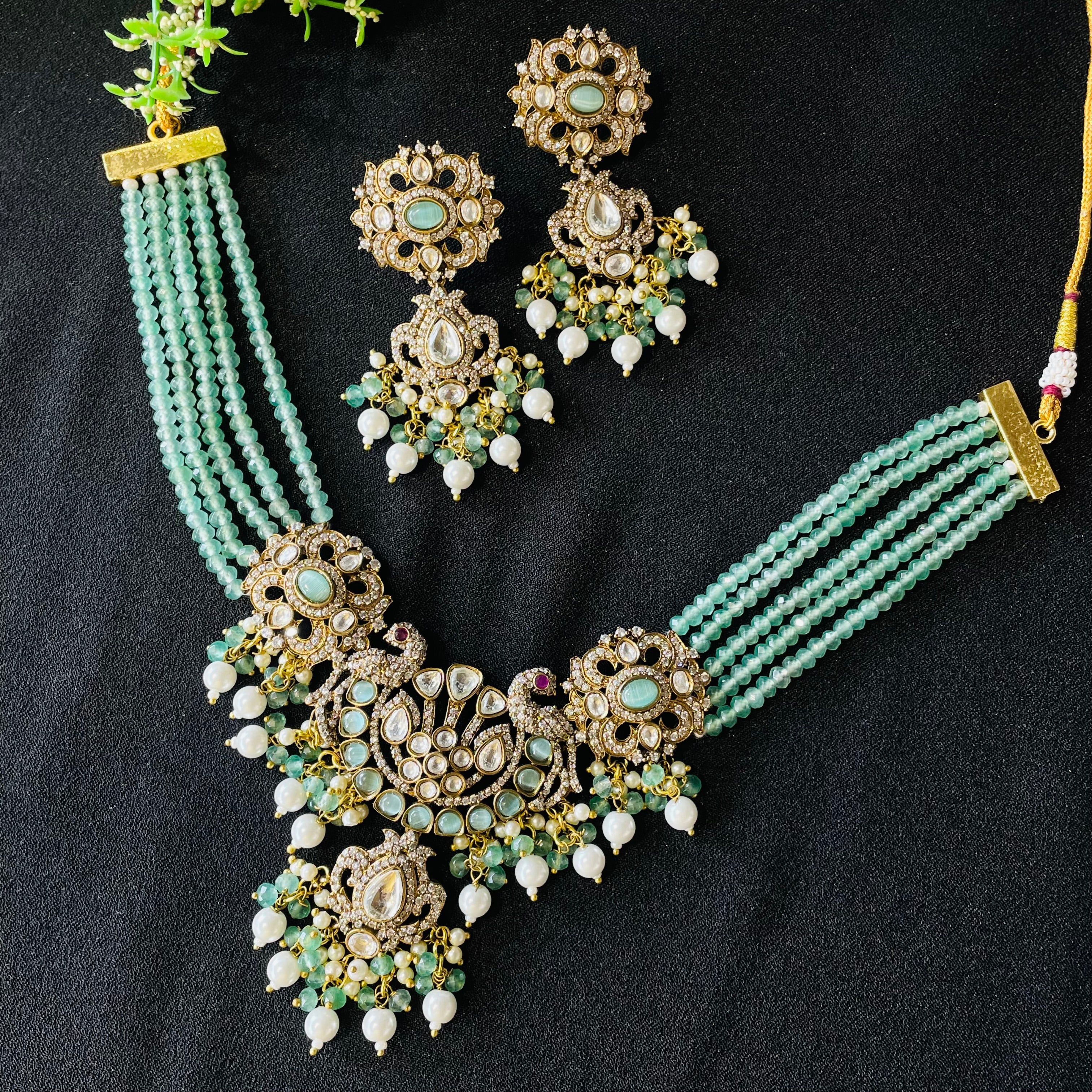 Nayaab Hira Neckpiece-mint green