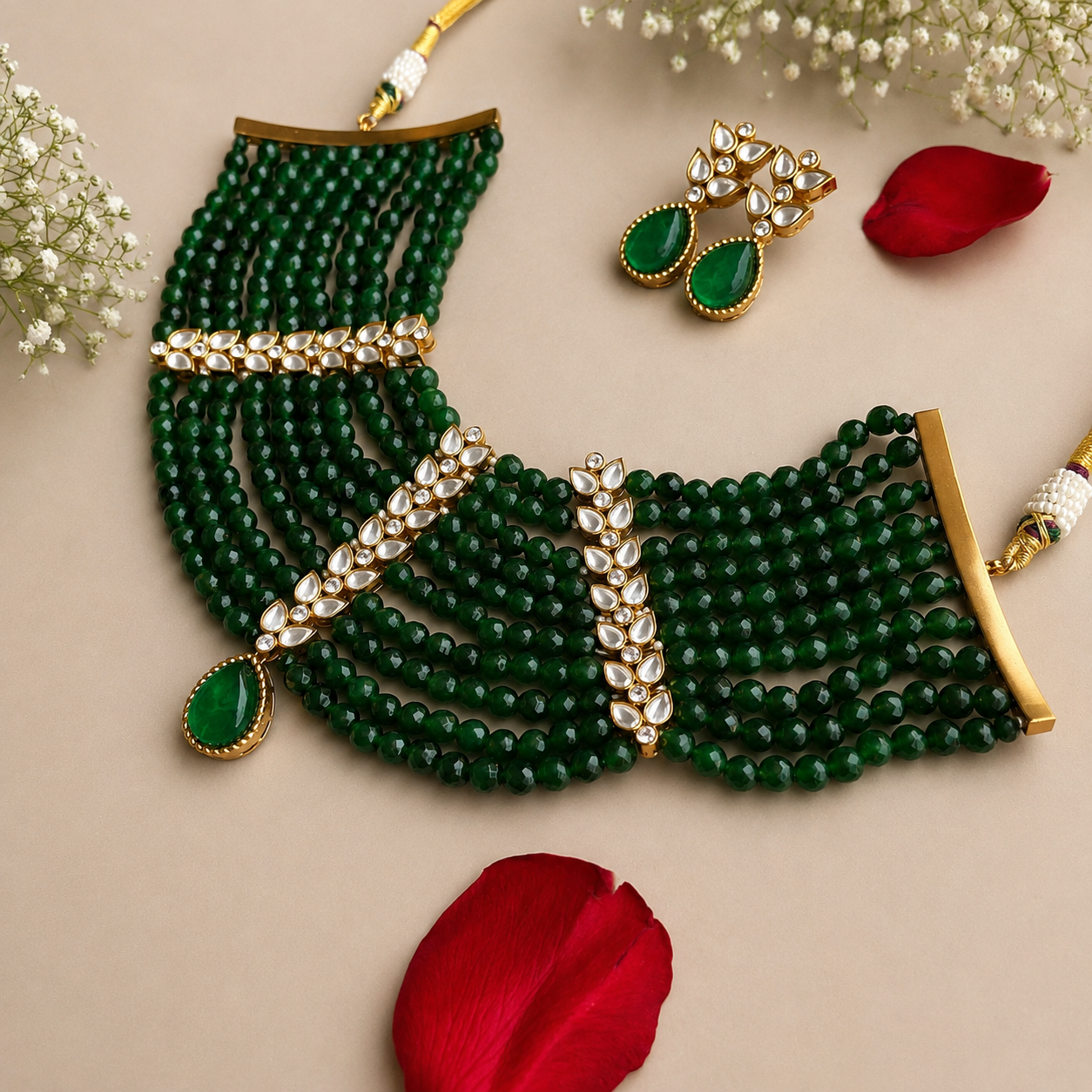 Nayaab Aashvi neckpiece