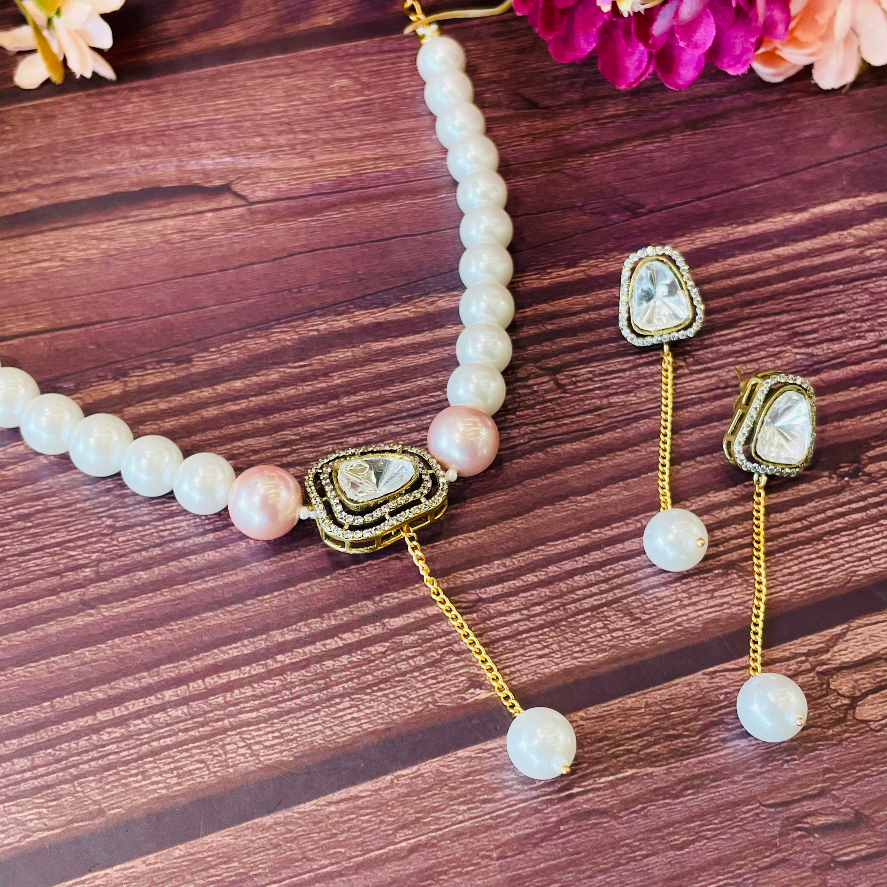 Nayaab Mahi Polki Neckpiece