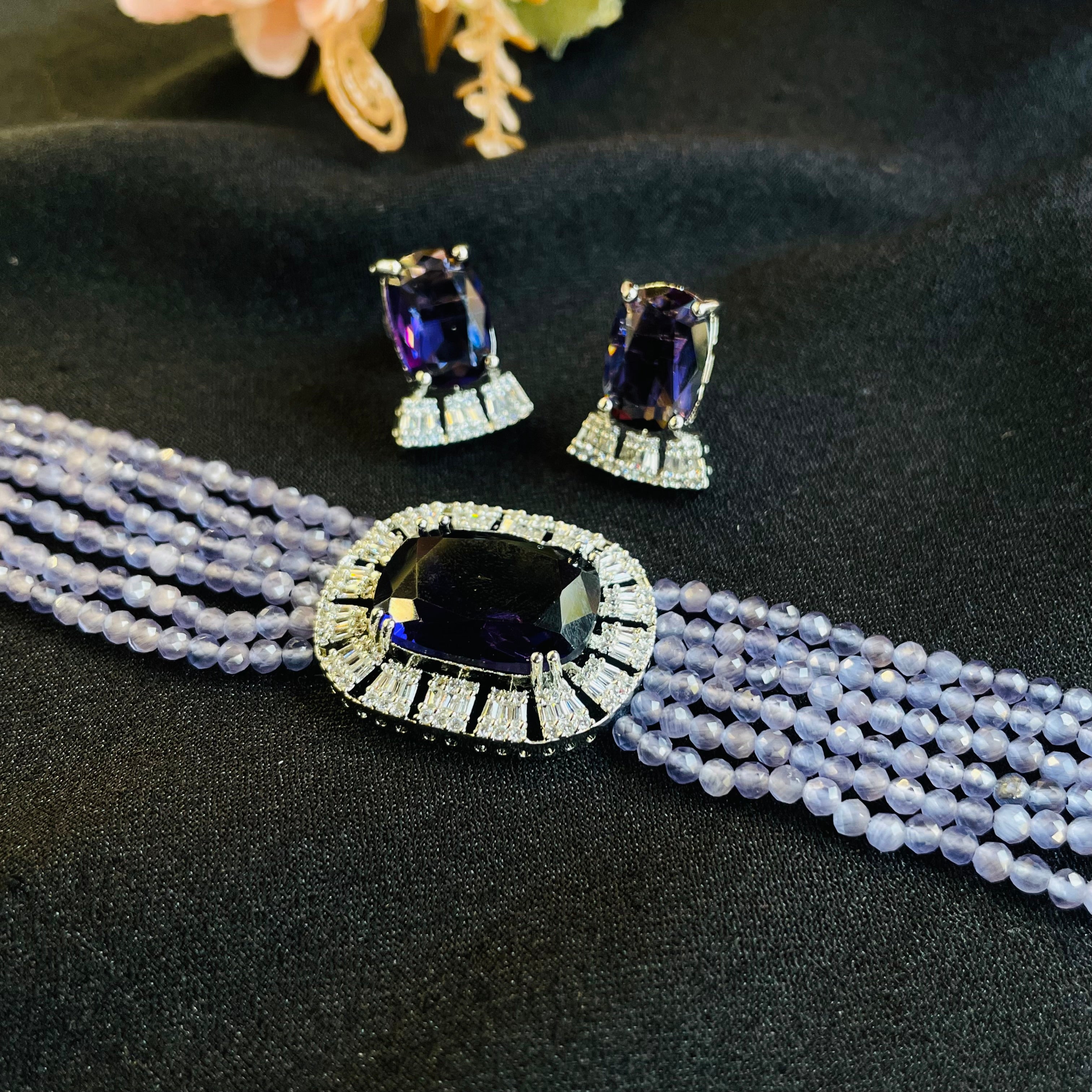 Ad Leilani Choker