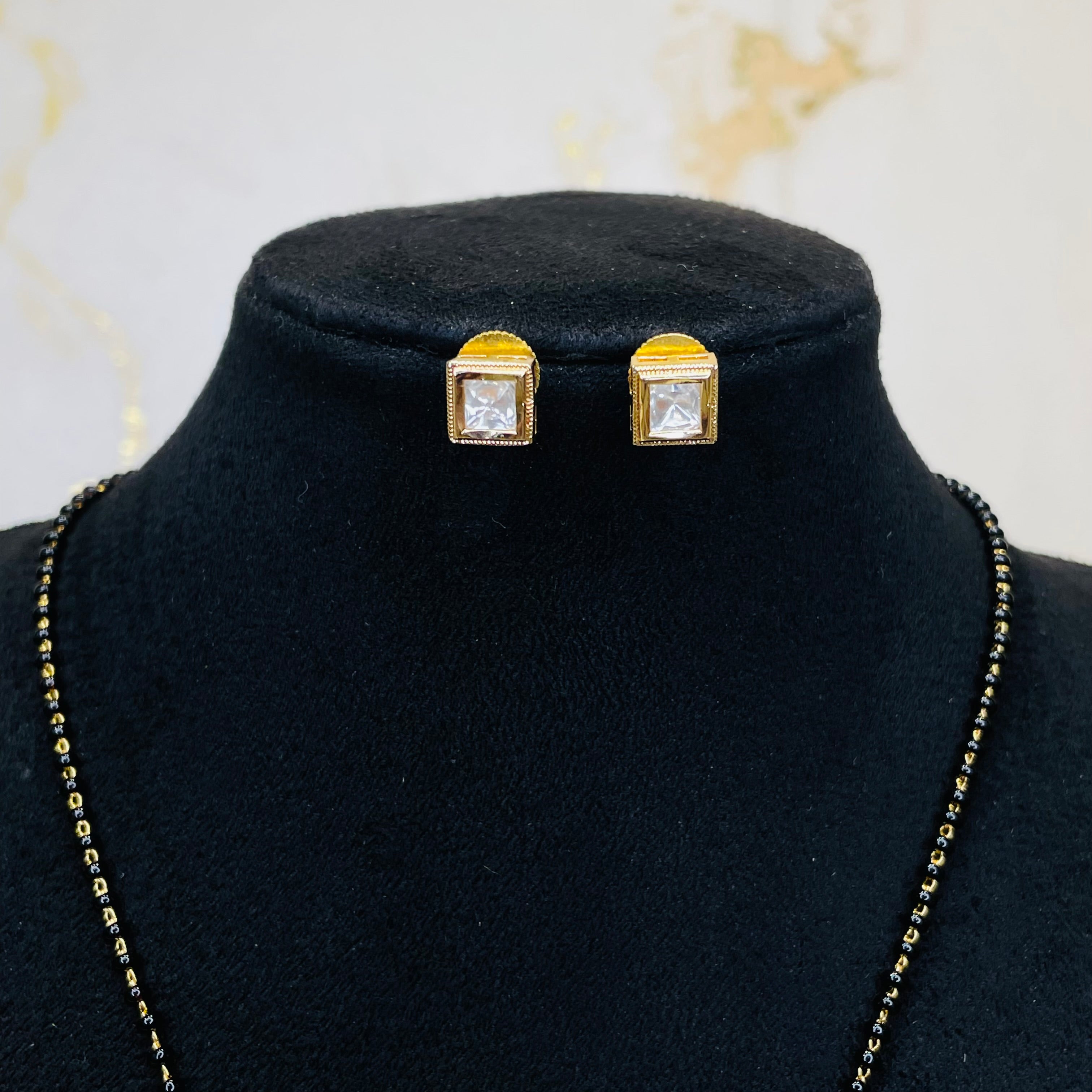 Nayaab Mahi mangalsutra