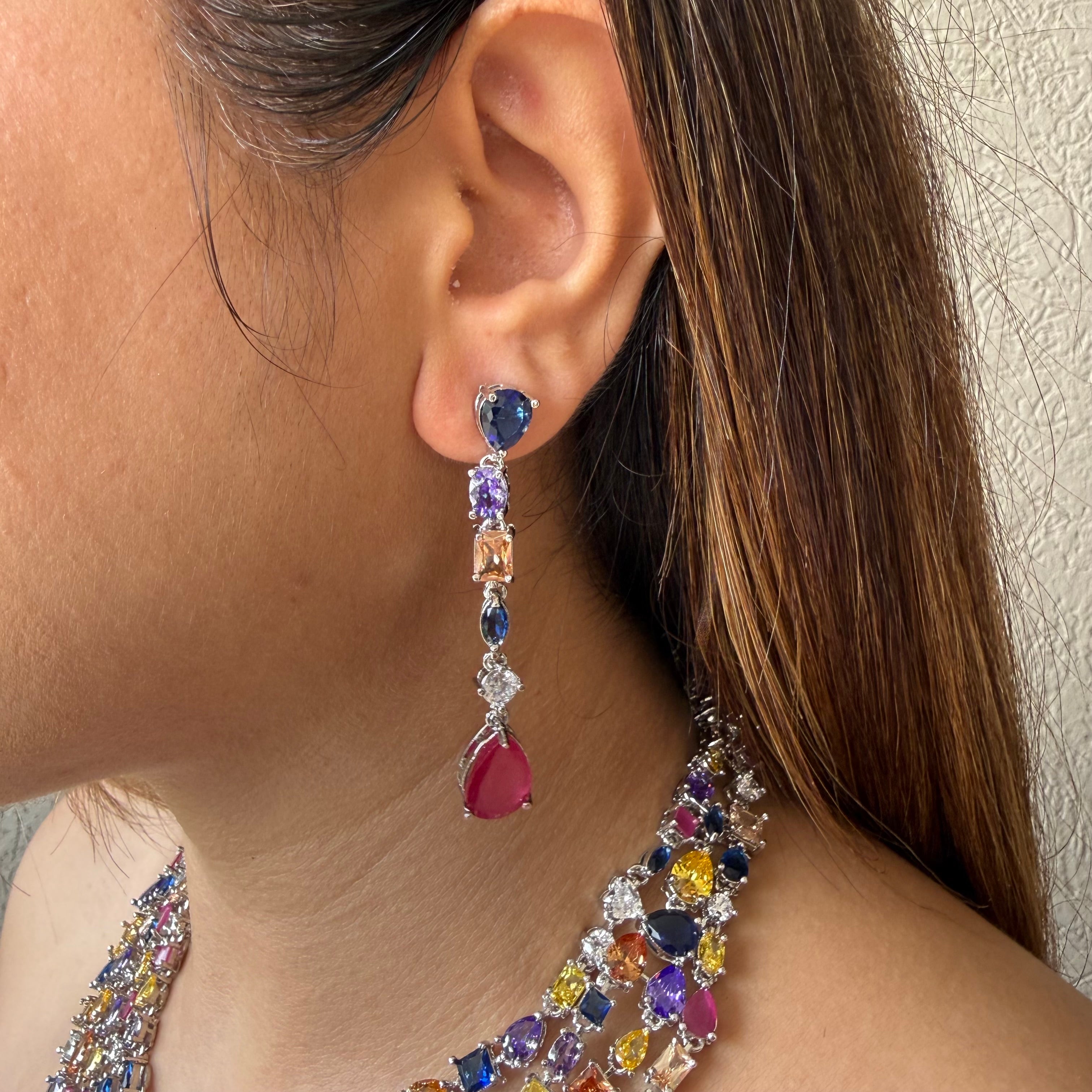 Ad Evie Neckpiece