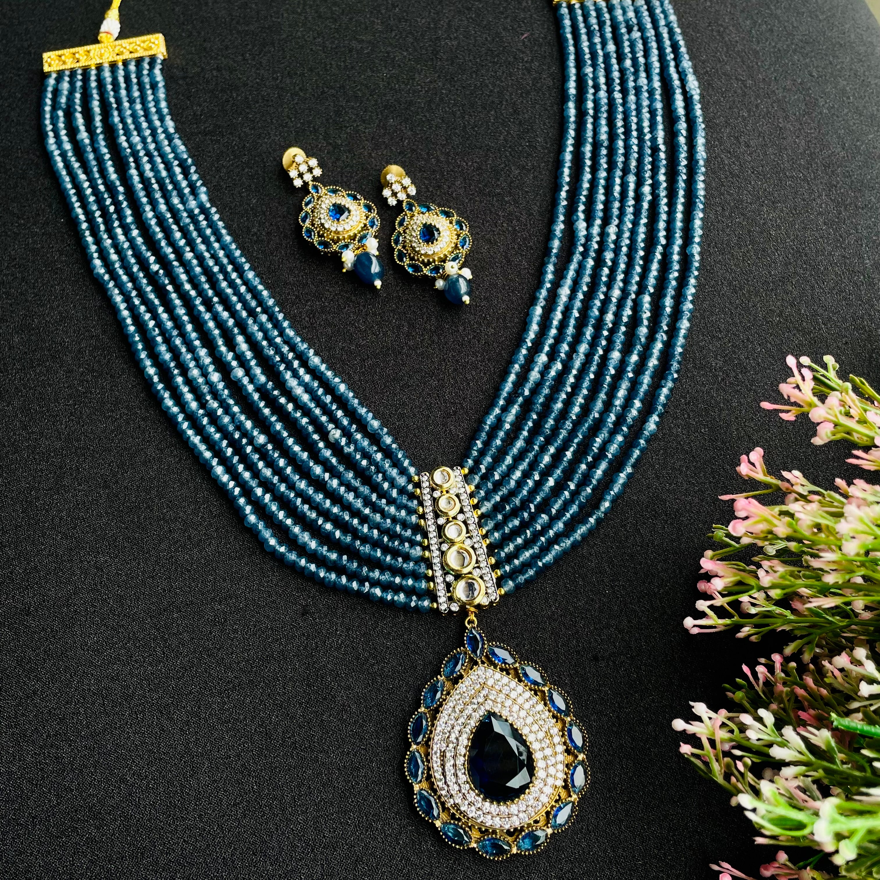 Nayaab Romy Neckpiece