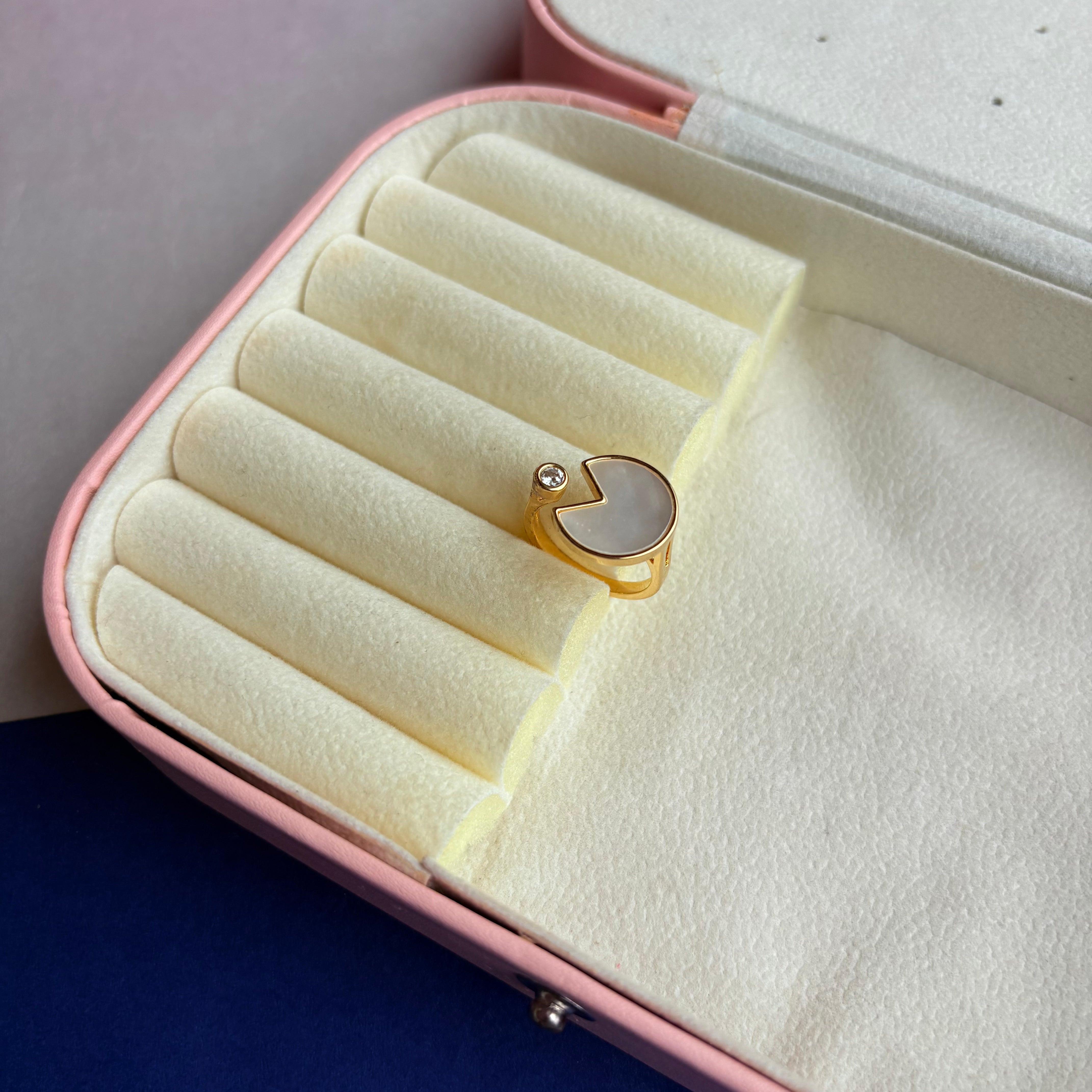Amour Split-Heart Ring