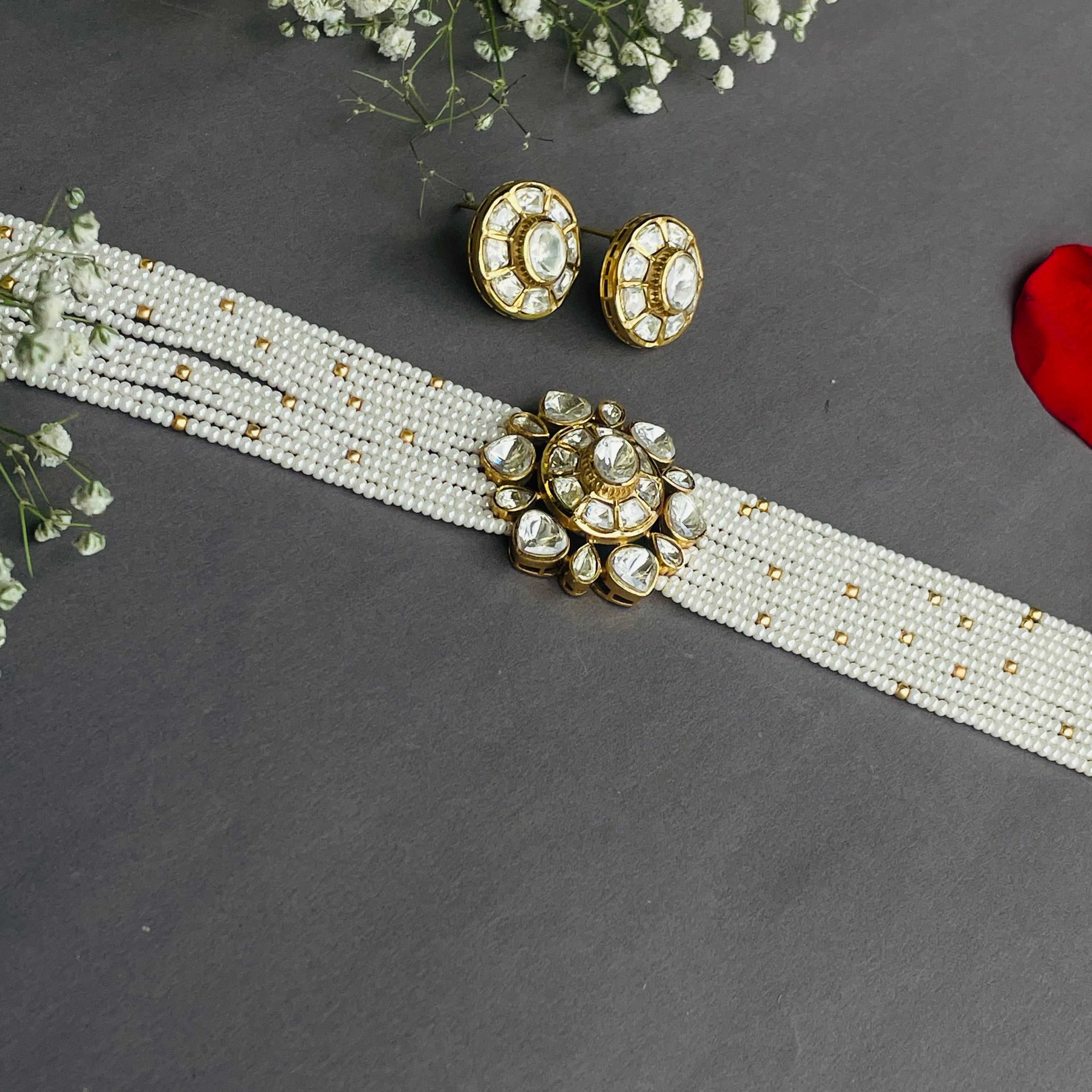 Nayaab Eisha choker
