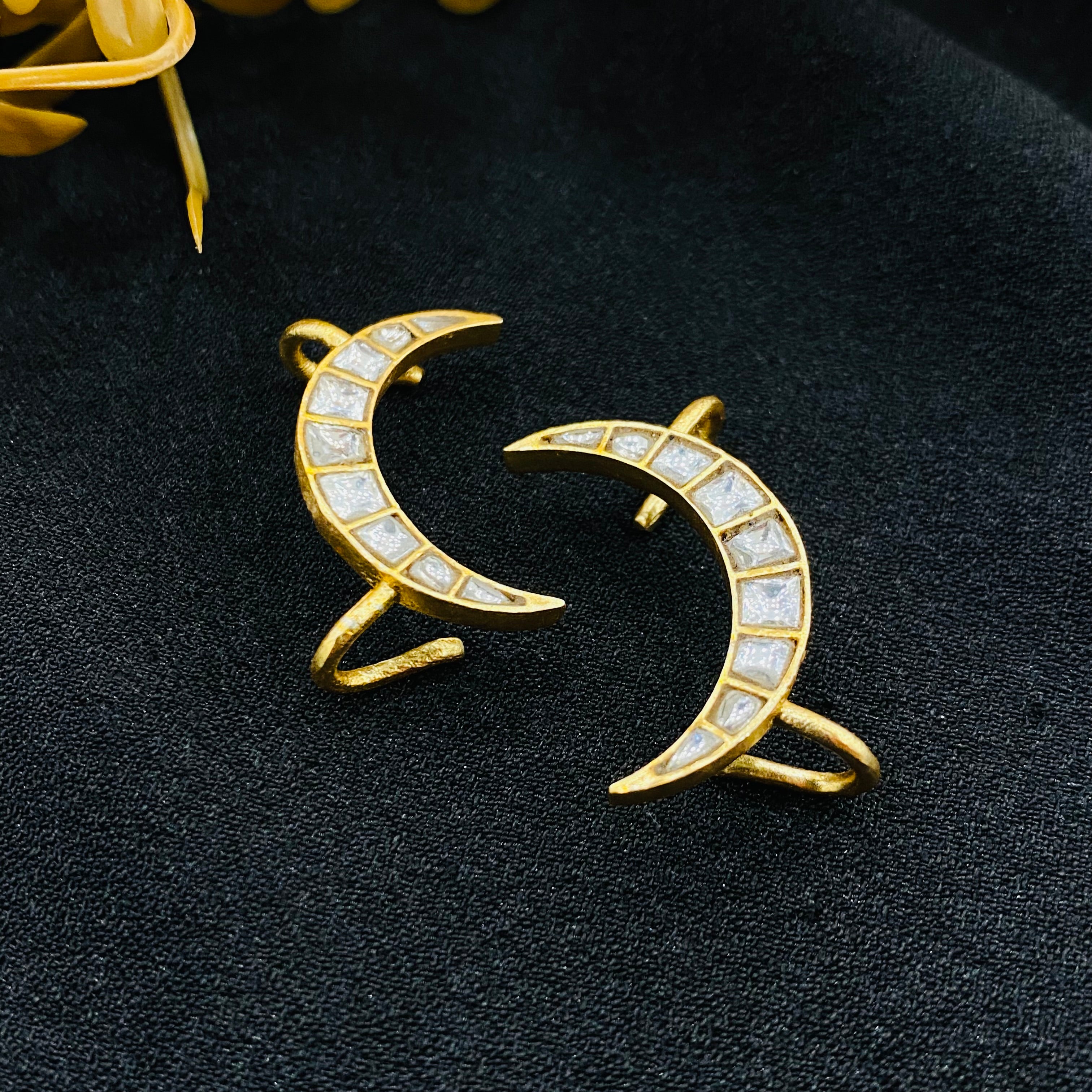 Nayaab Nyra Bugadi/Earclip