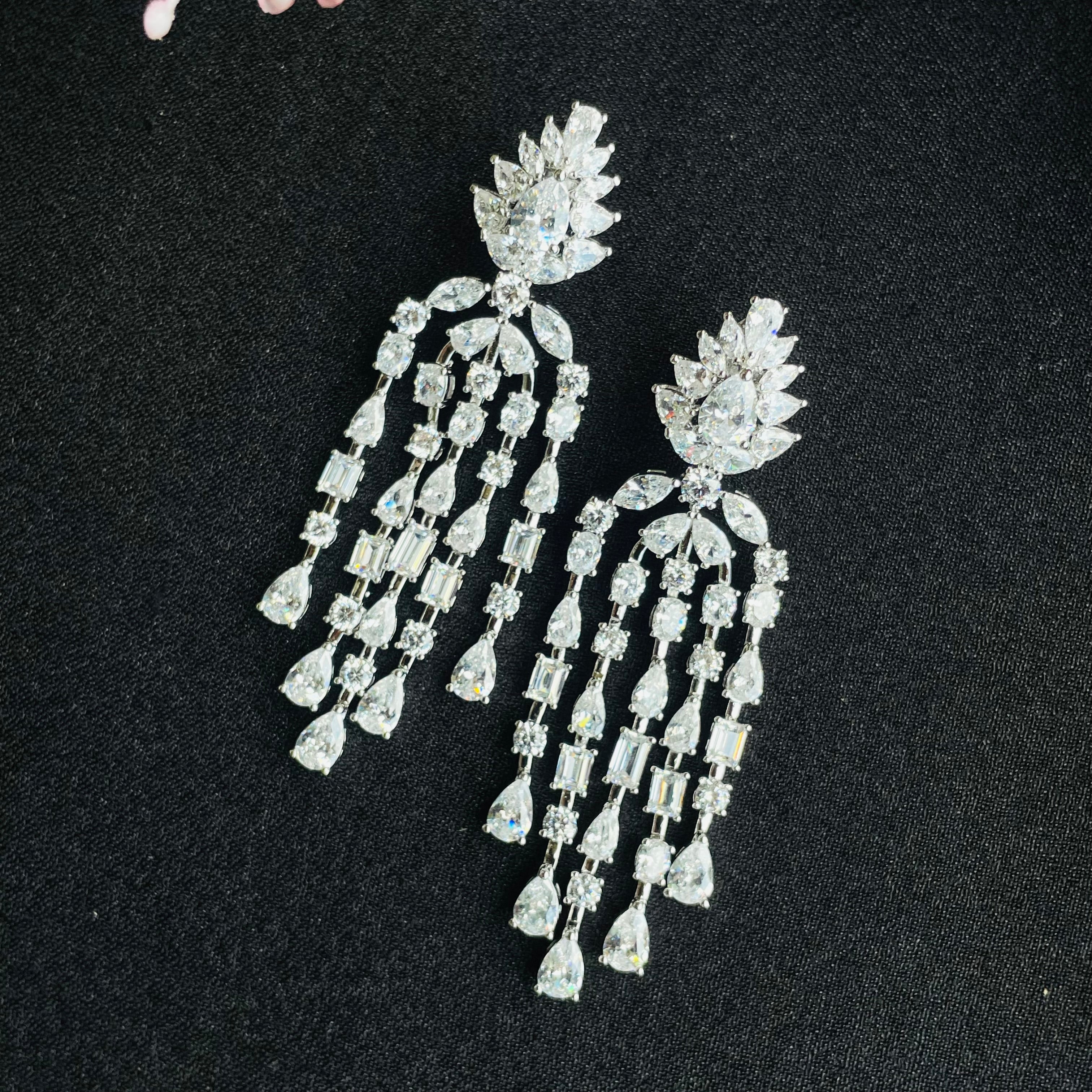 Ad Savi Earrings