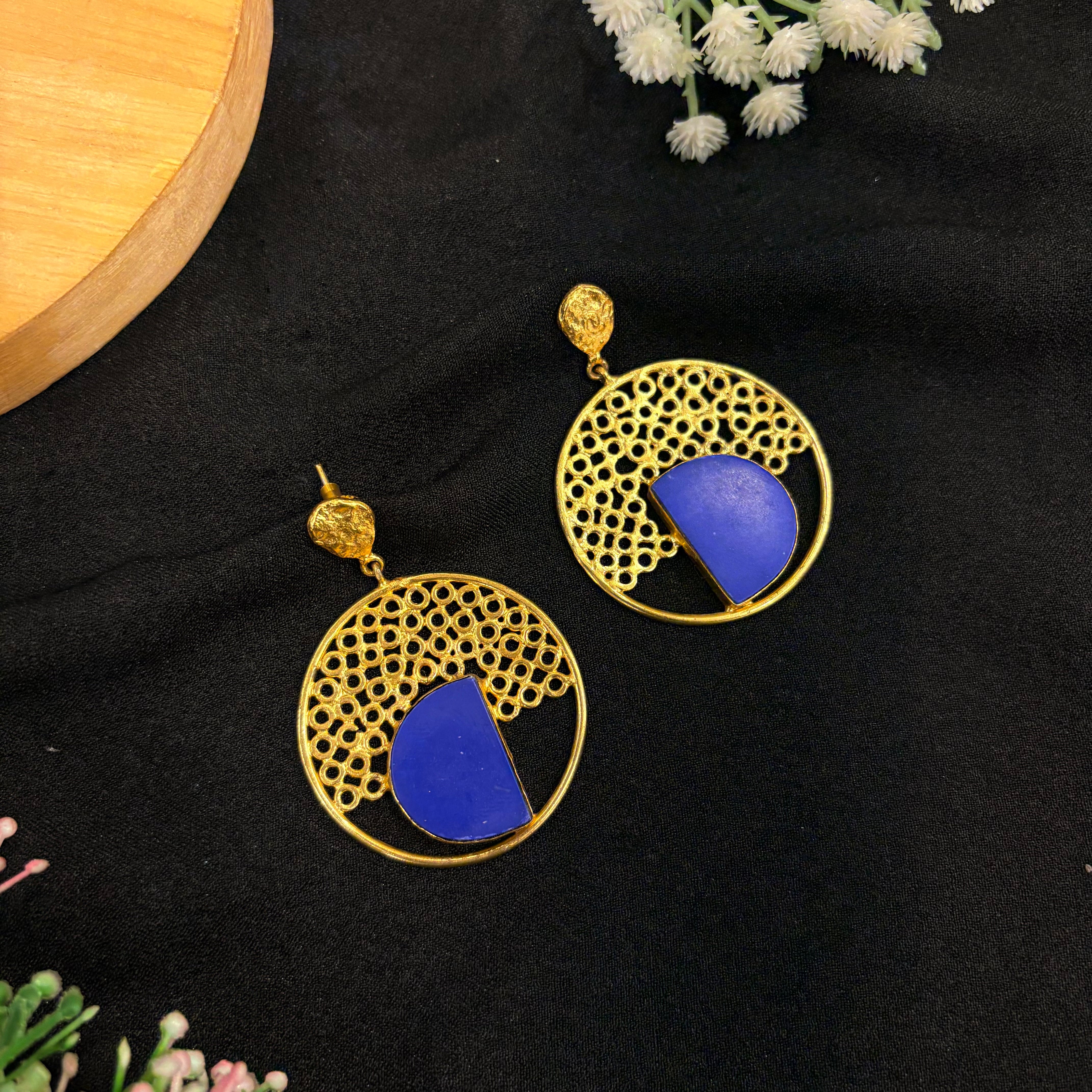 Neelaya Jharokha Earrings