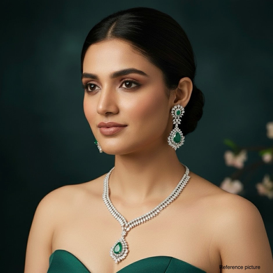 Ad aiva Neckpiece