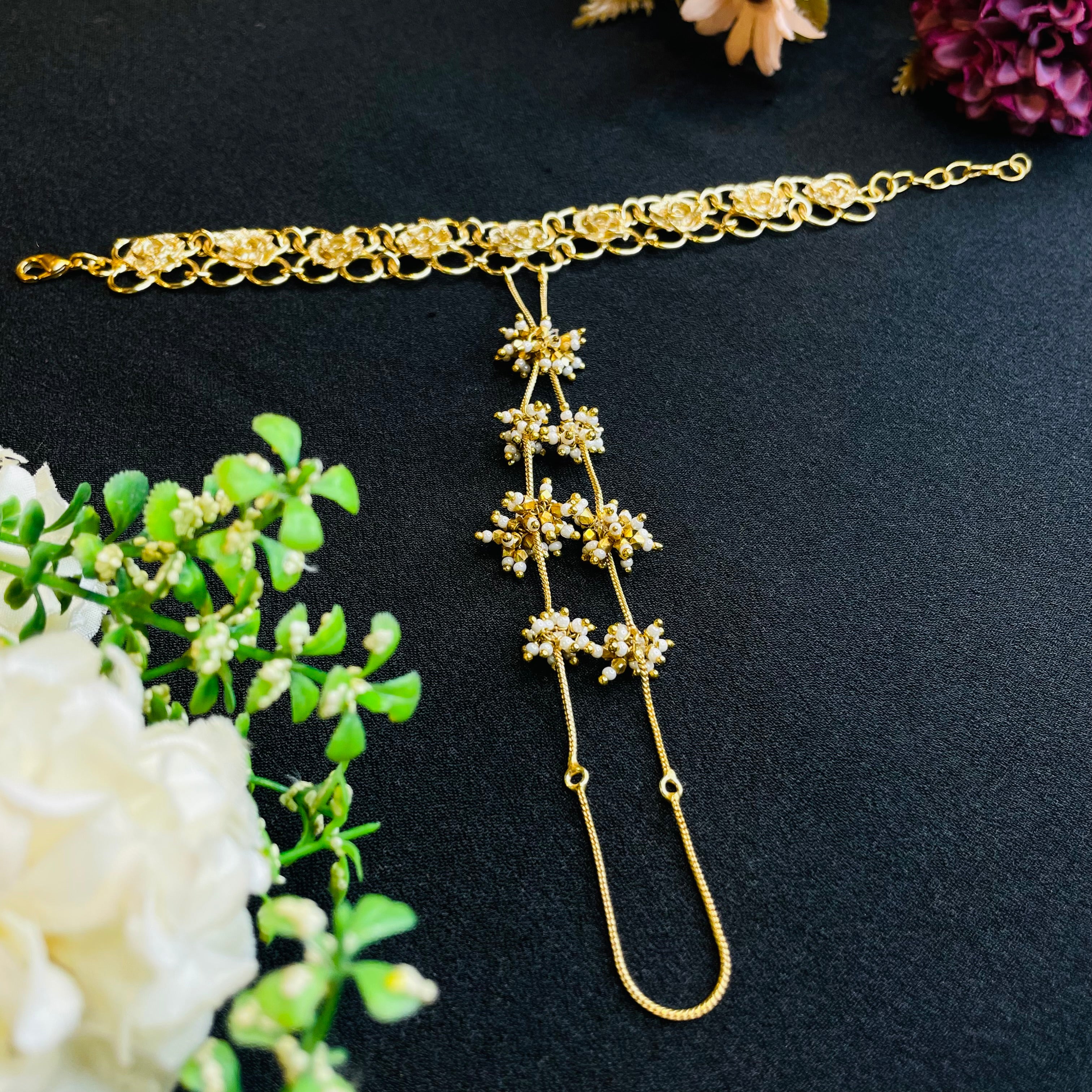 Nayaab maya Pearl Handcuff