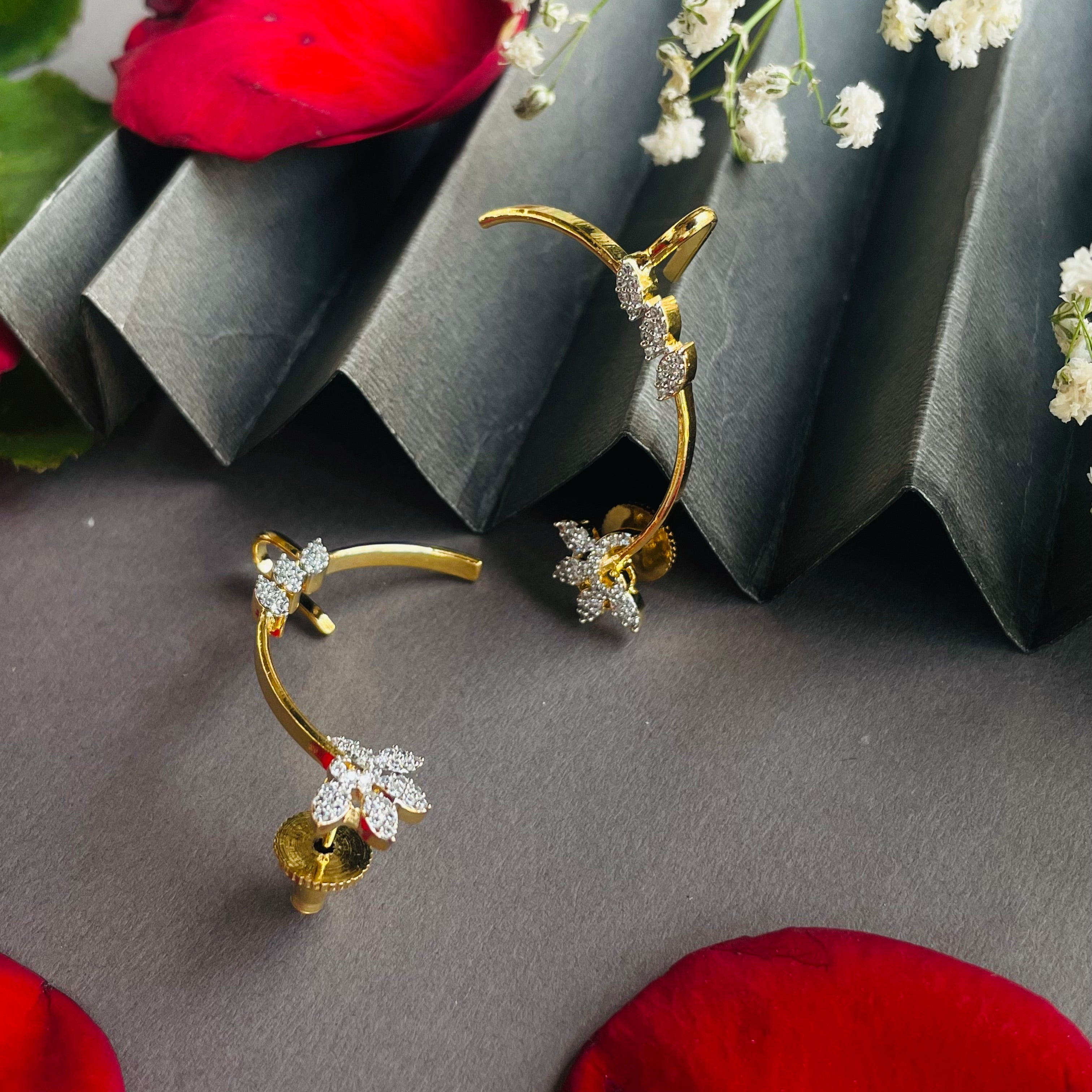 Ad Rose Earcuff