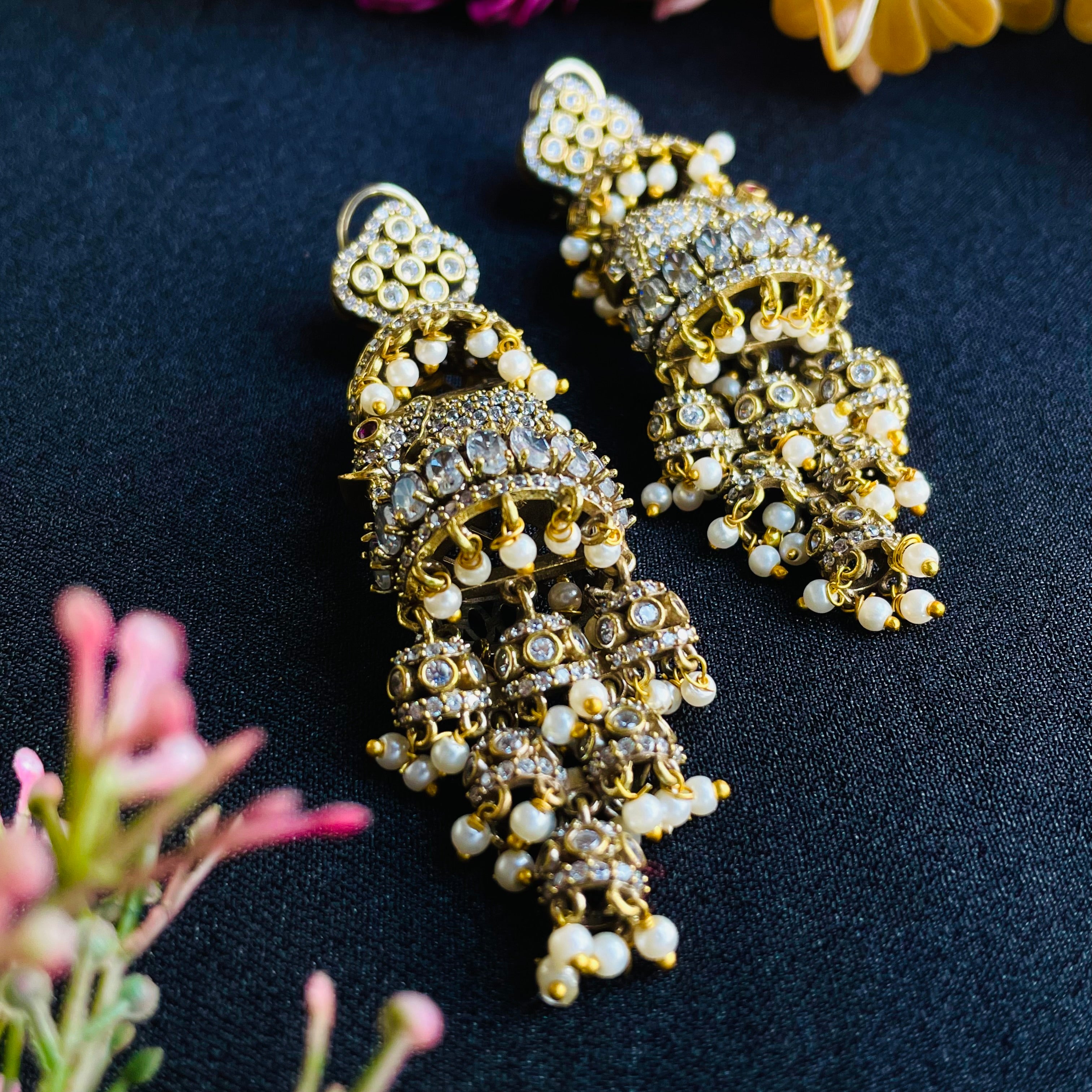 Nayaab Kavya jhumki