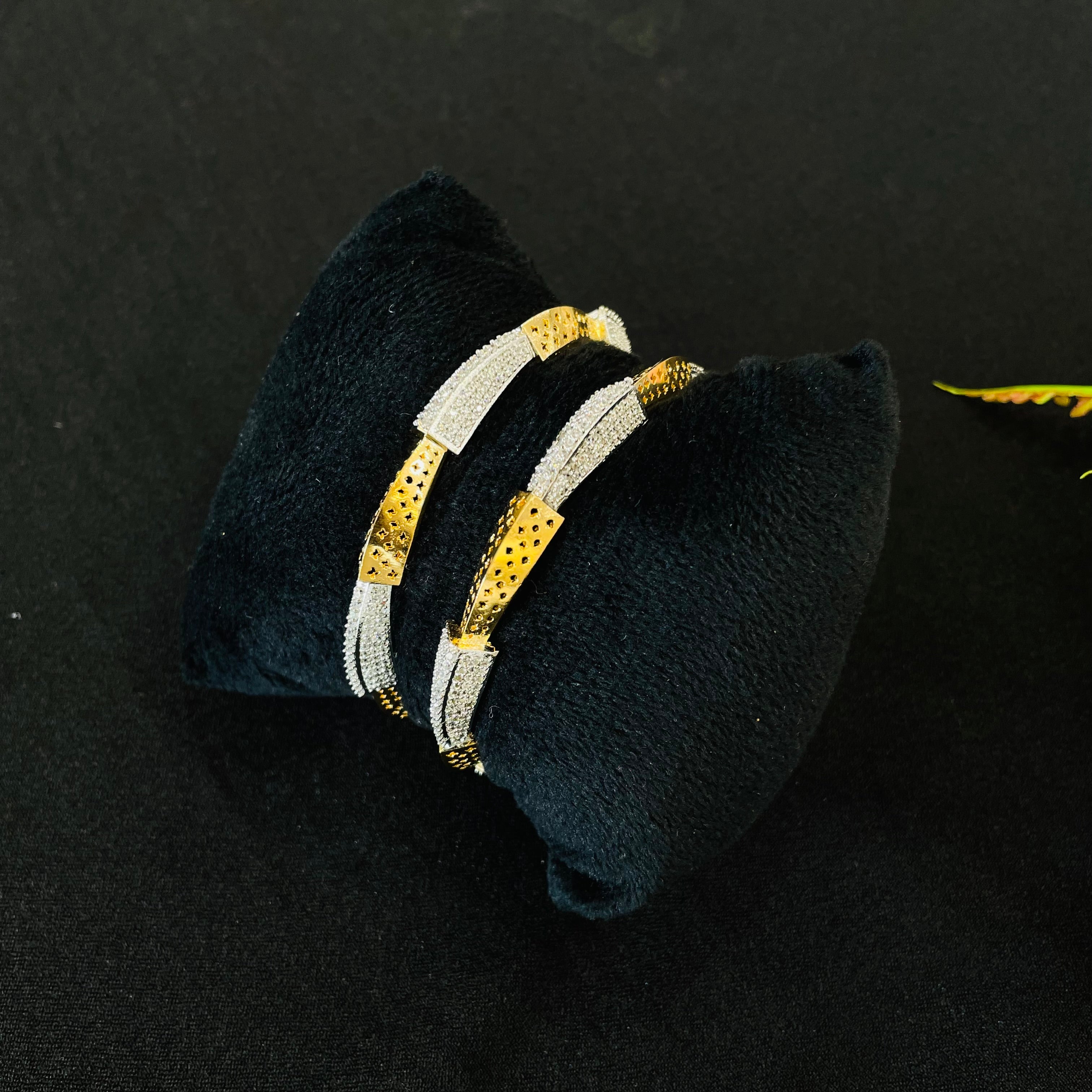AD Elina Bangles