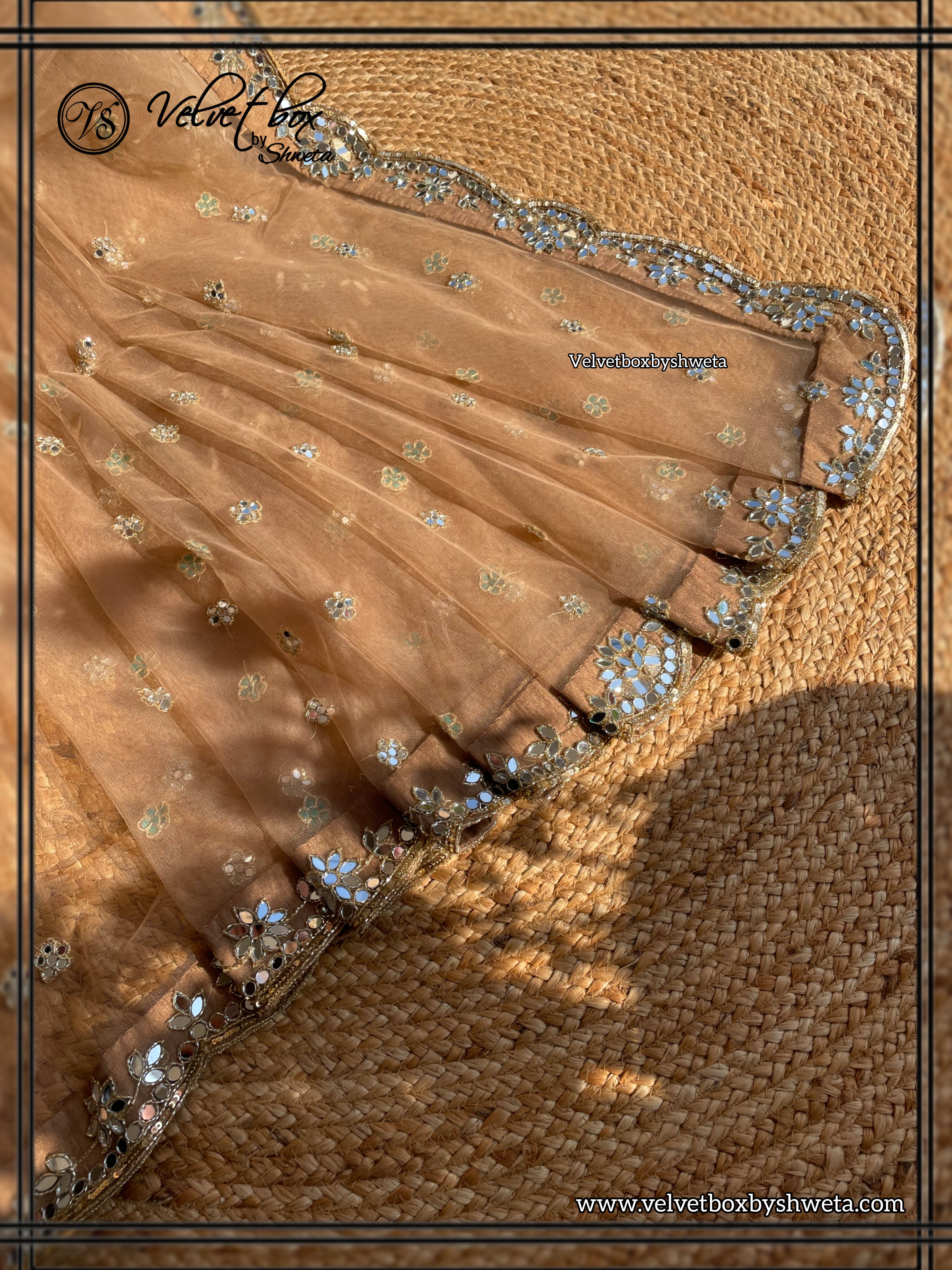 Ruhi mirror saree