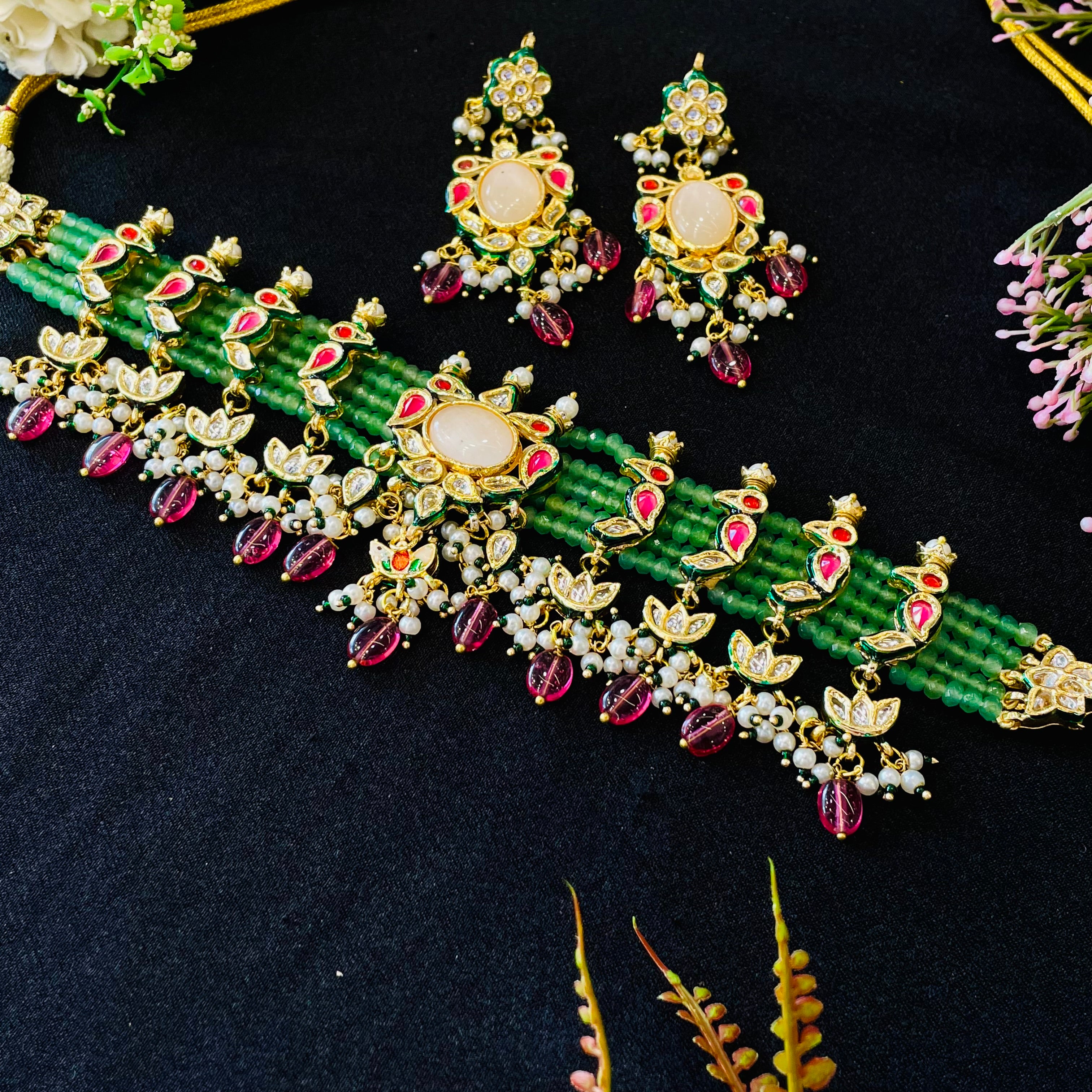 Nayaab shanaya Neckpiece