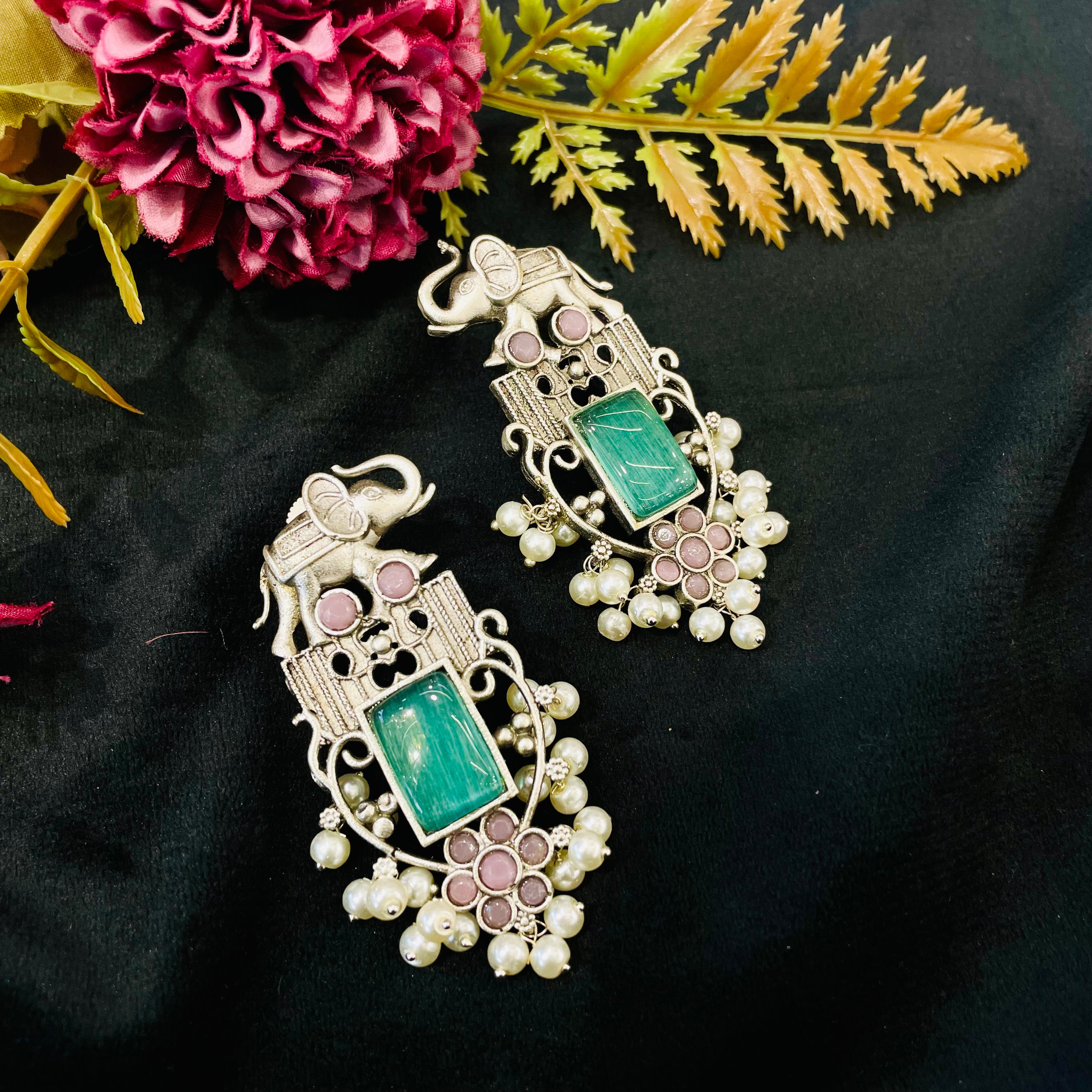 Inaya Romi Earrings