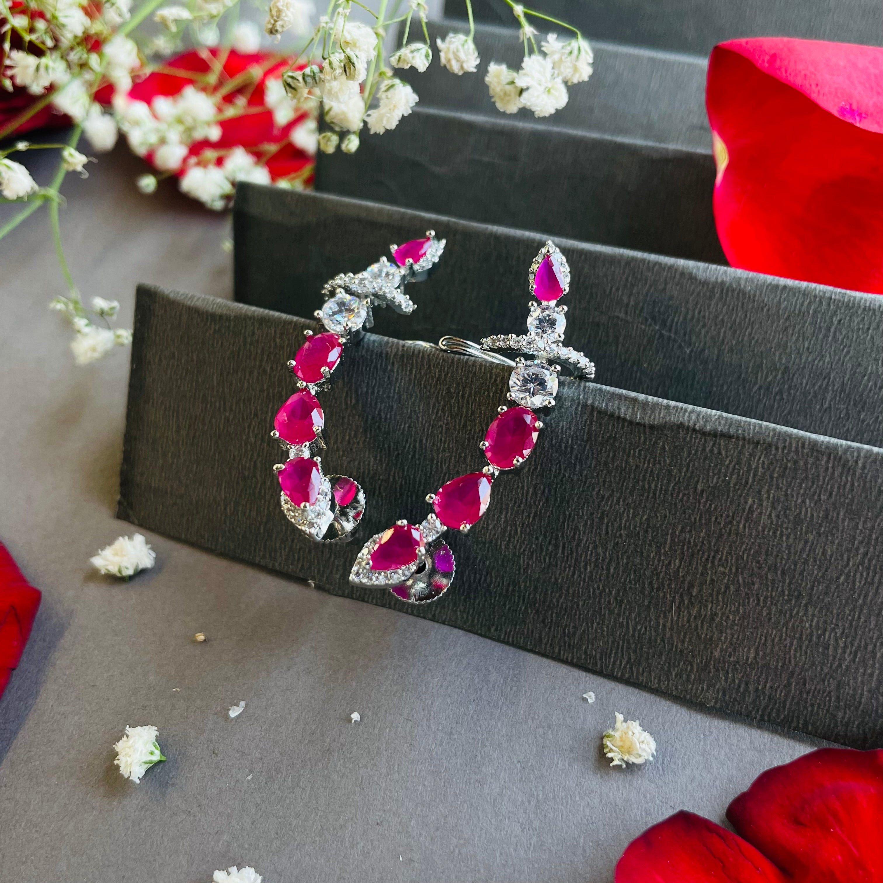 Ad Marie earcuff