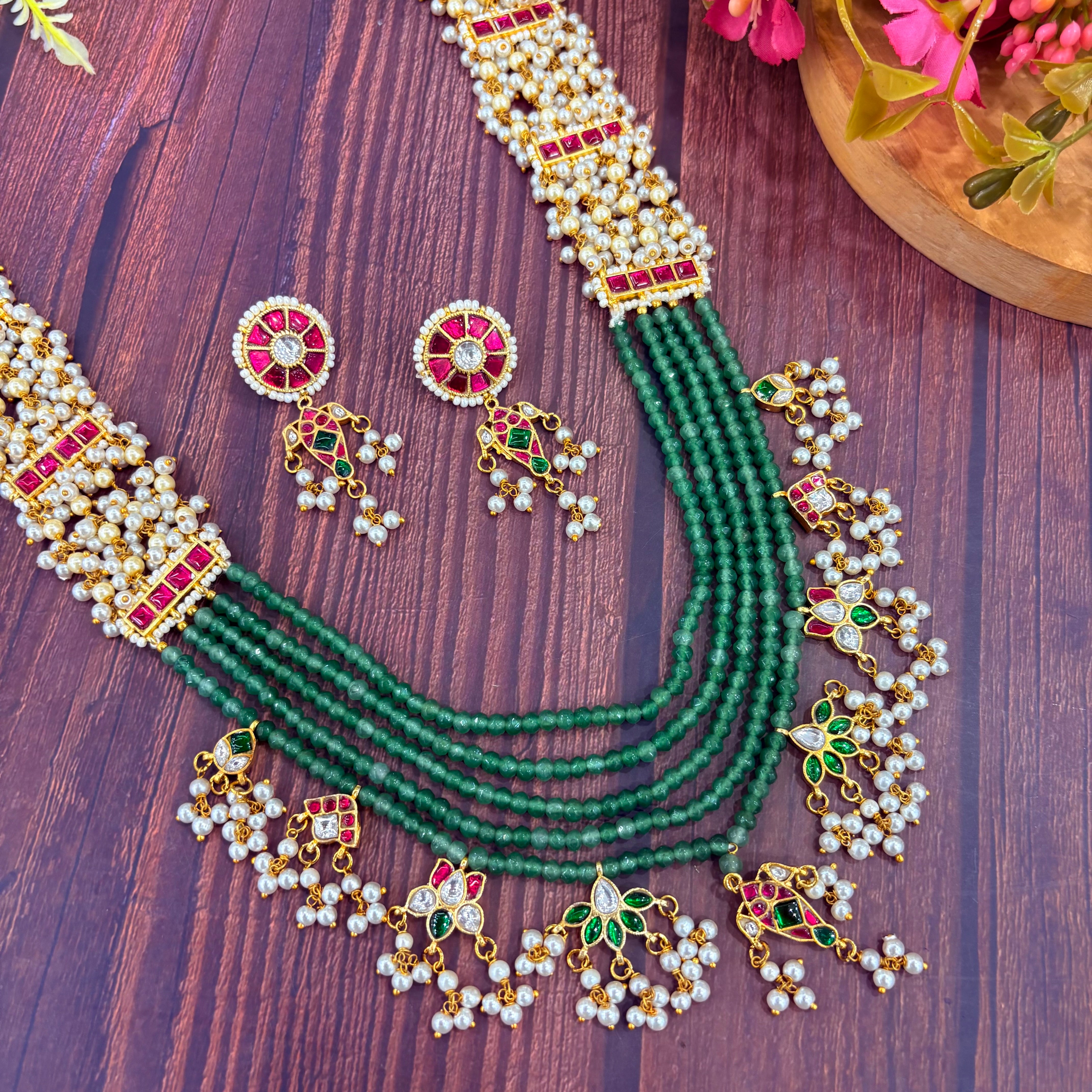 Nayaab Riya Neckpiece