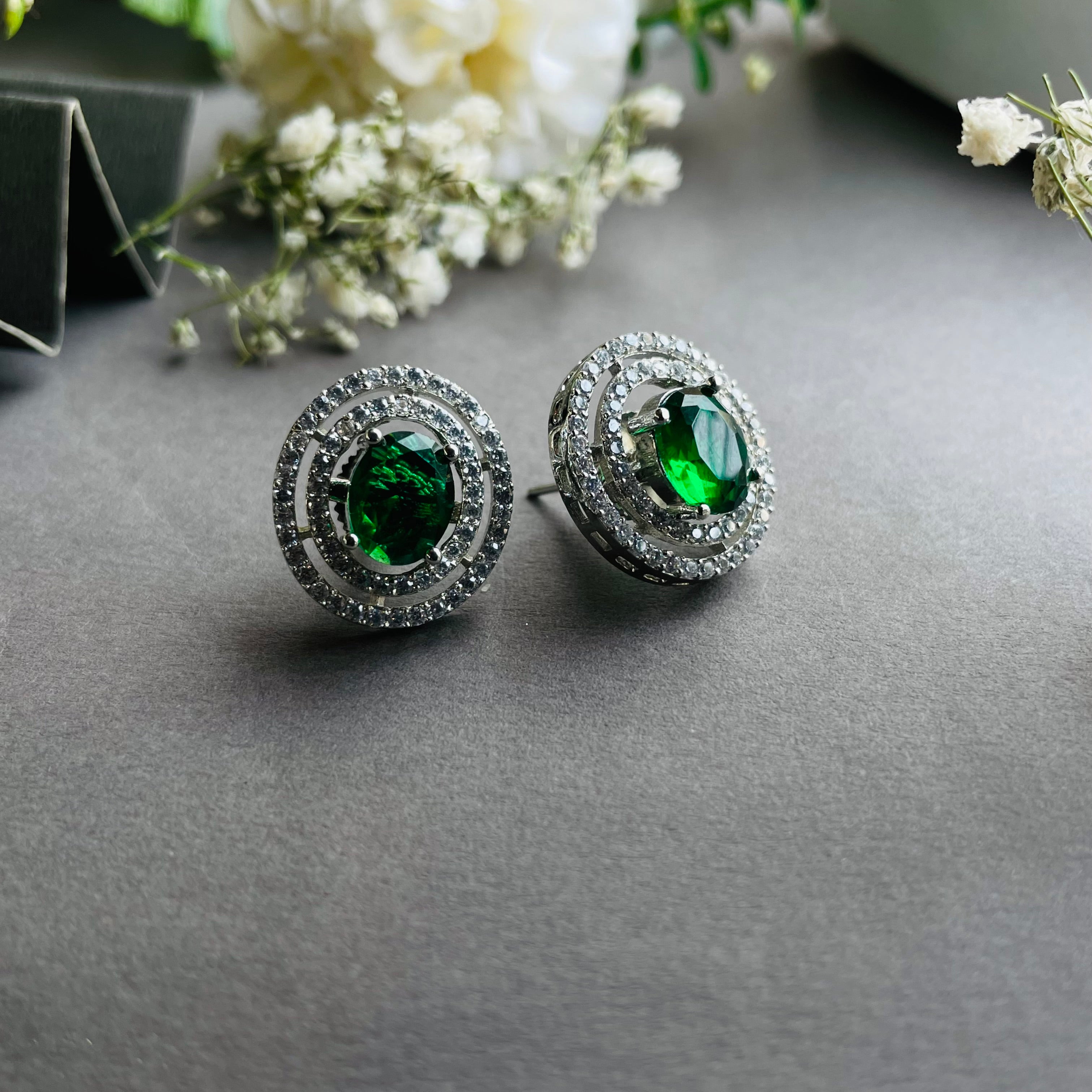 Ad Alexa studs colour changeable