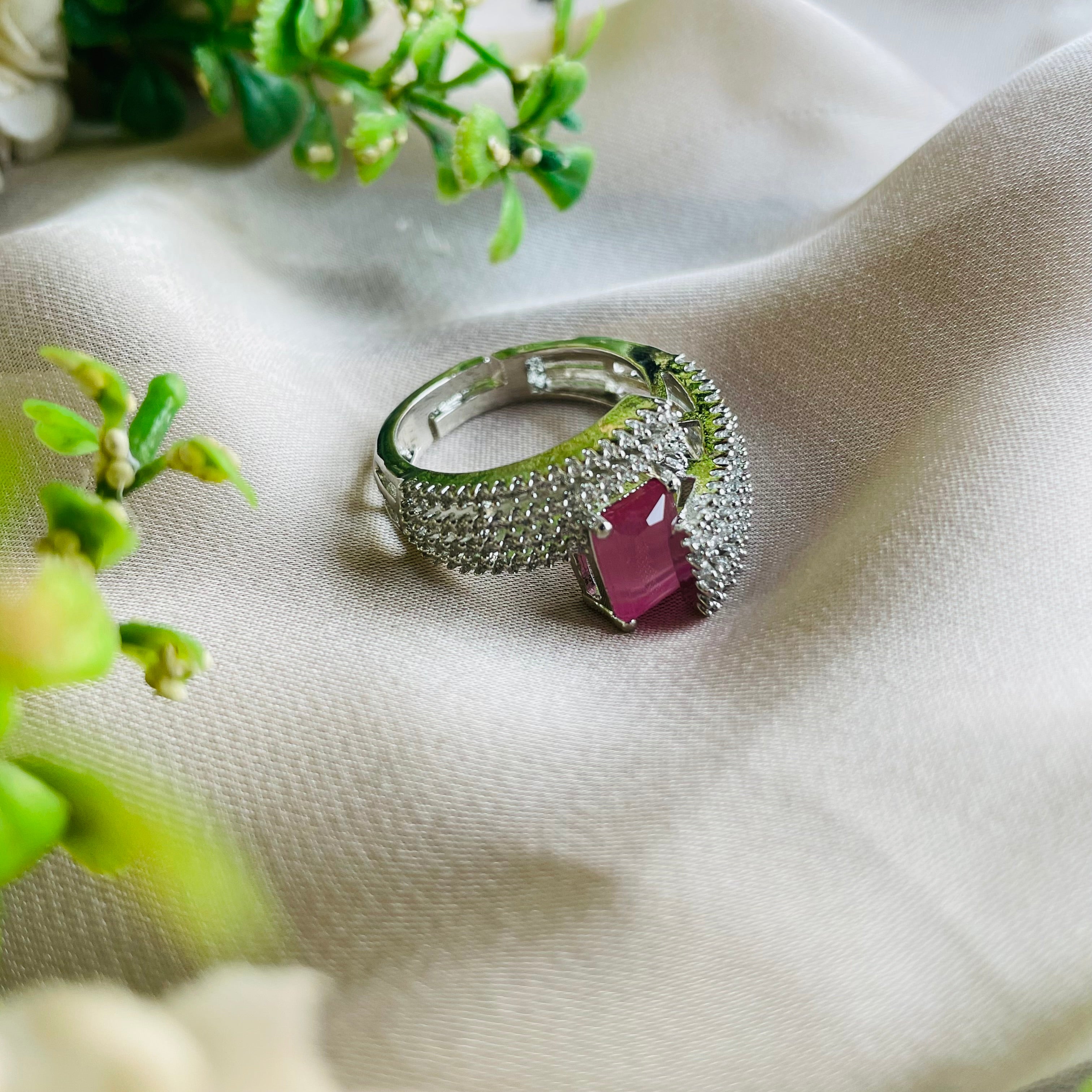 Ad Opal ring adjustable